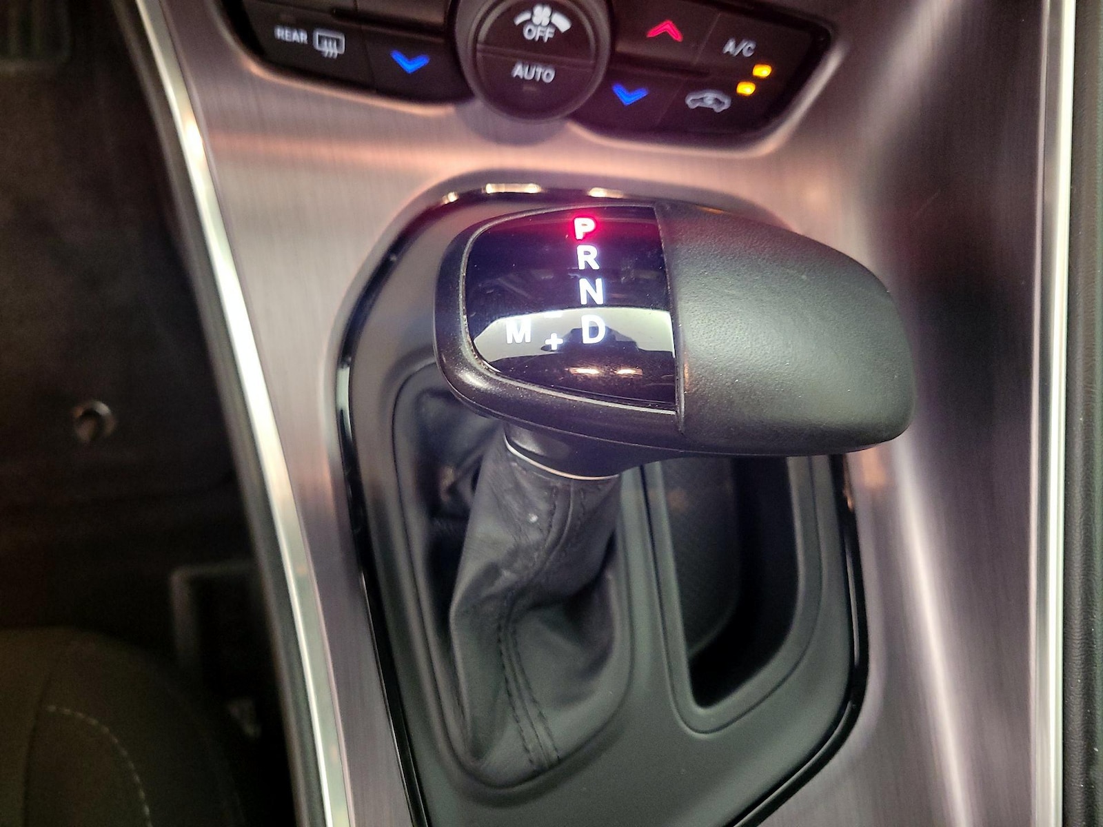2018 Dodge Challenger R/T - Photo 19