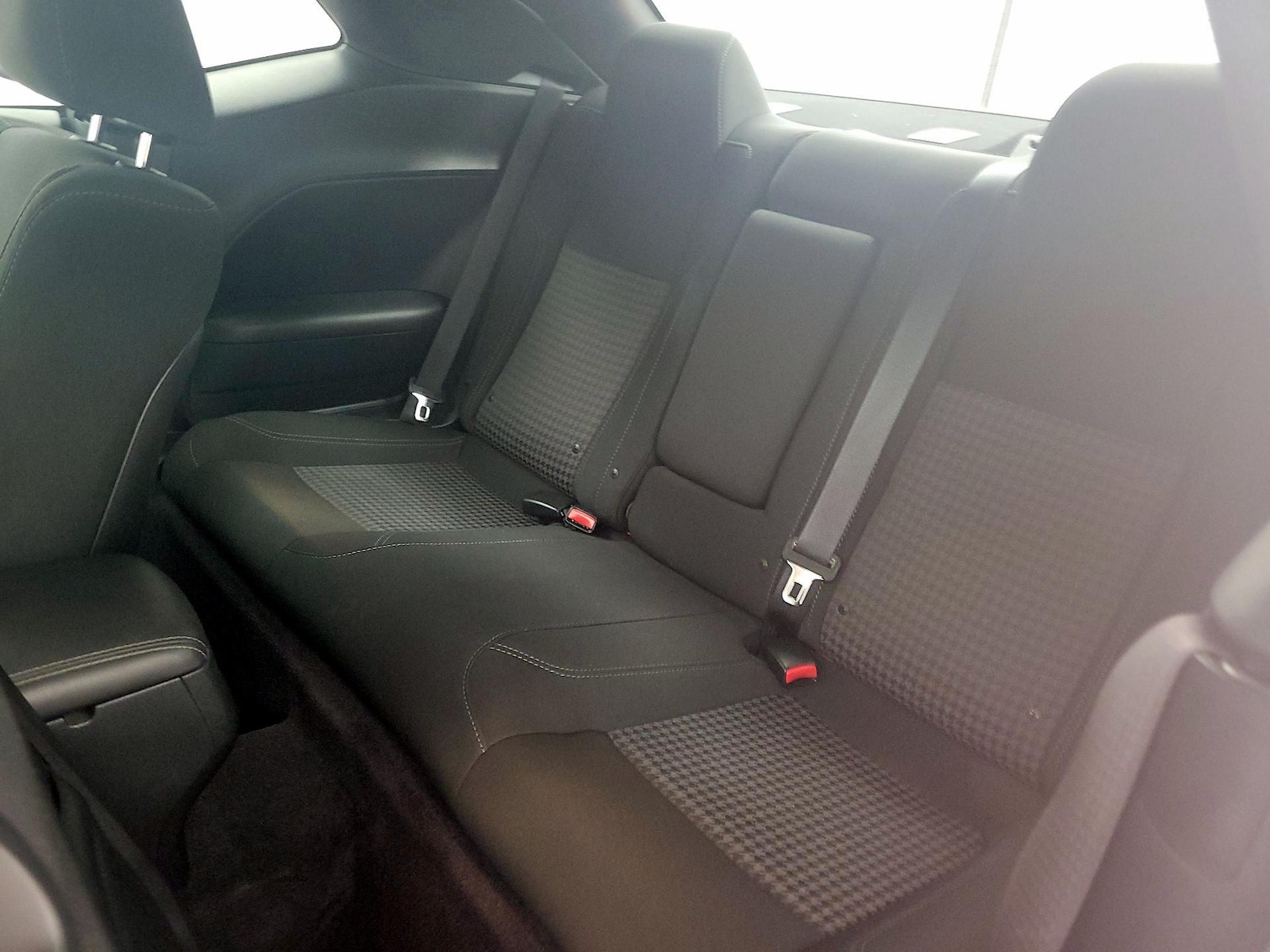 2018 Dodge Challenger R/T - Photo 22
