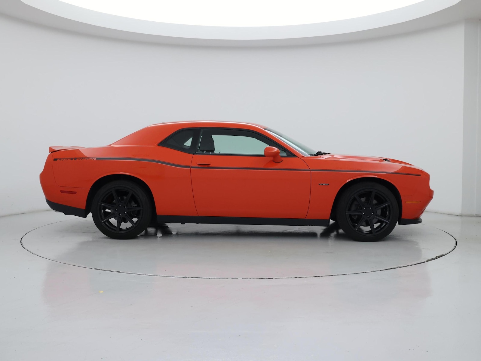 2018 Dodge Challenger R/T - Photo 8