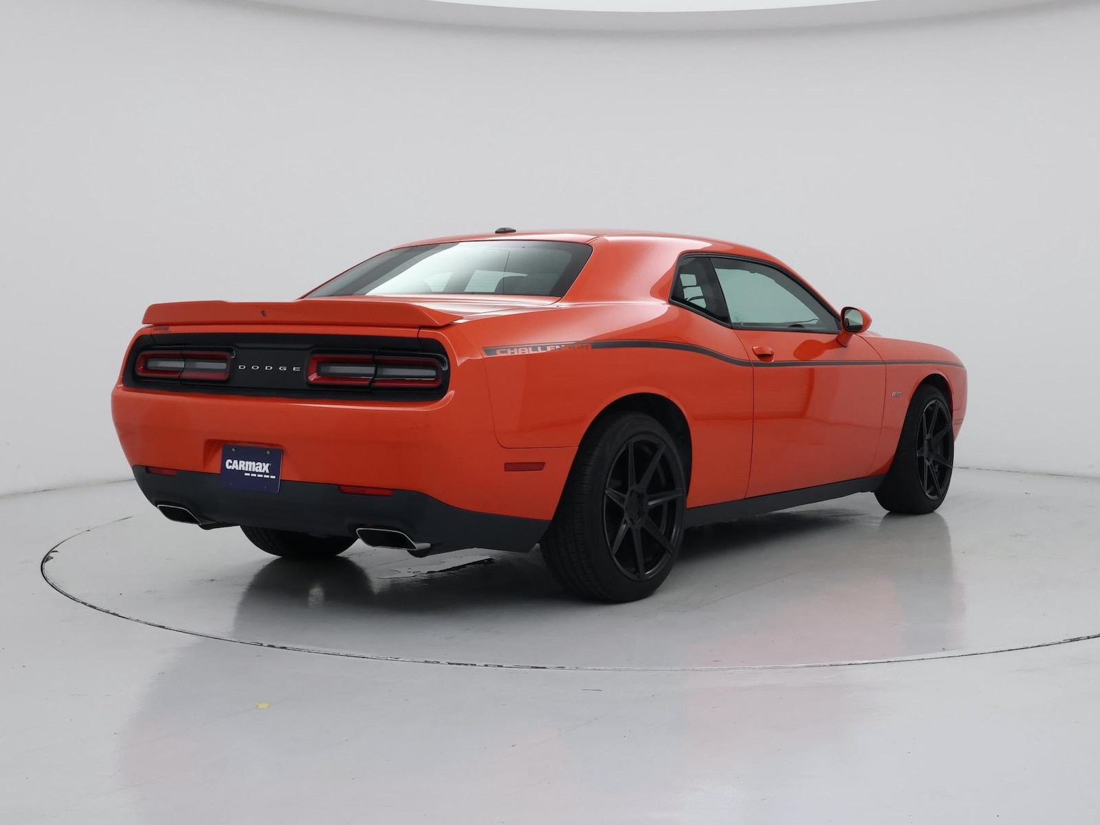2018 Dodge Challenger R/T - Photo 9