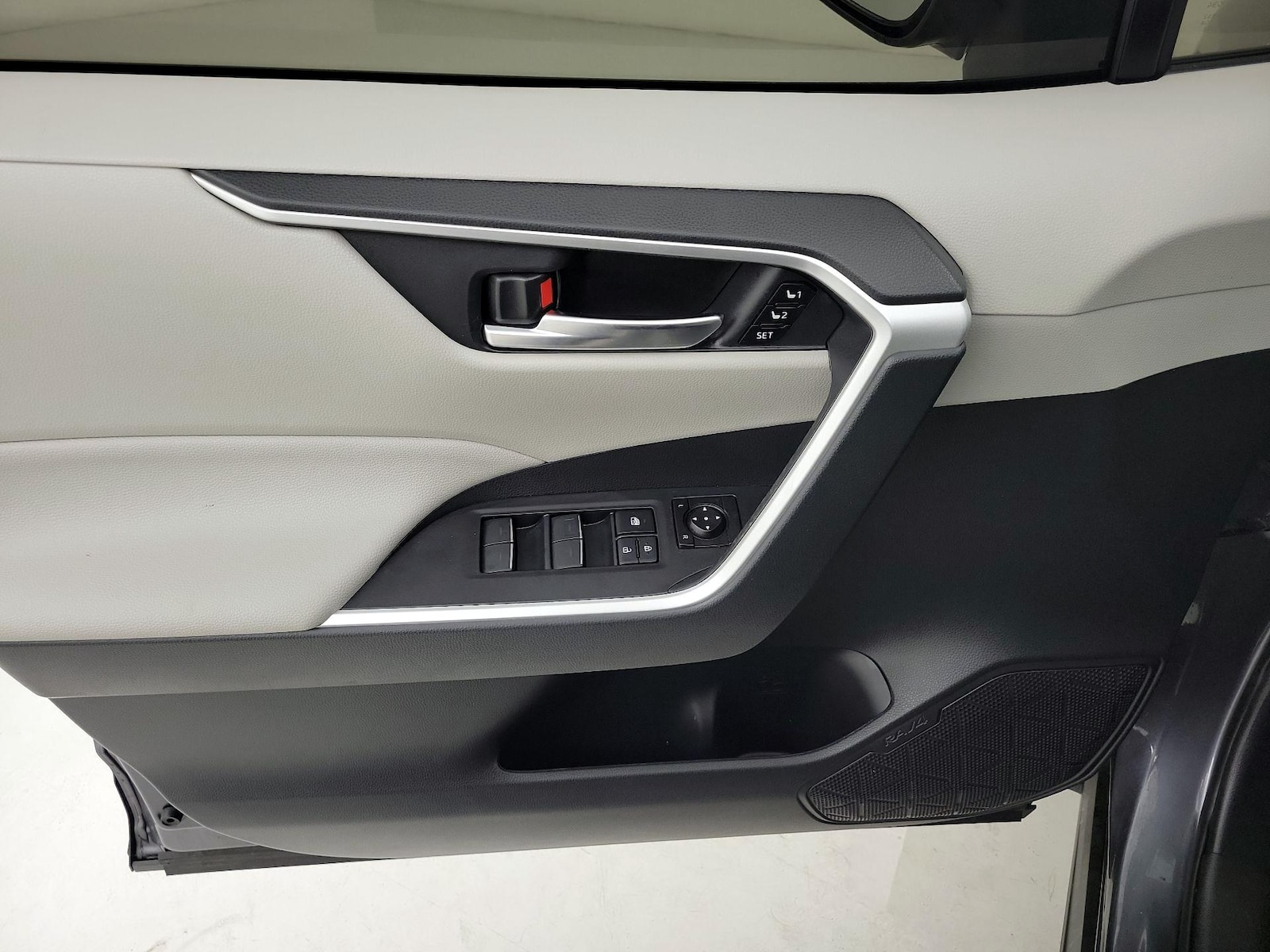 2024 Toyota RAV4 XLE Premium - Photo 13