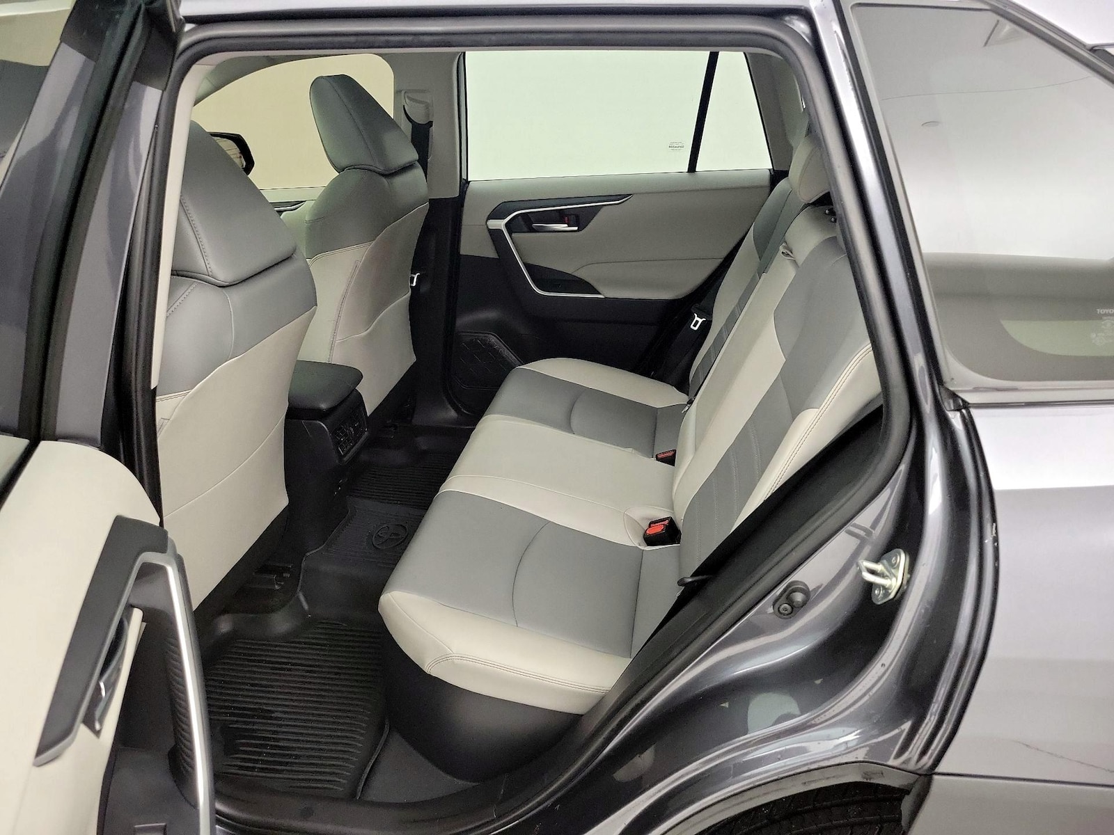 2024 Toyota RAV4 XLE Premium - Photo 21
