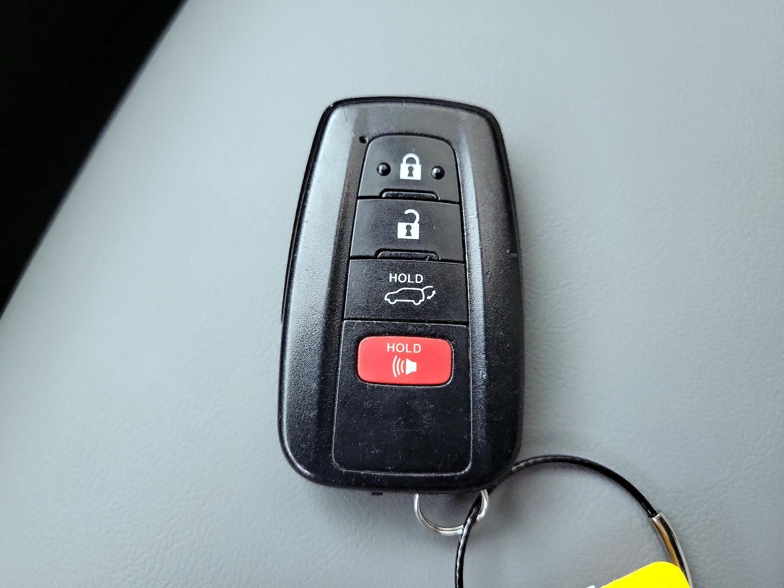 2024 Toyota RAV4 XLE Premium - Photo 25