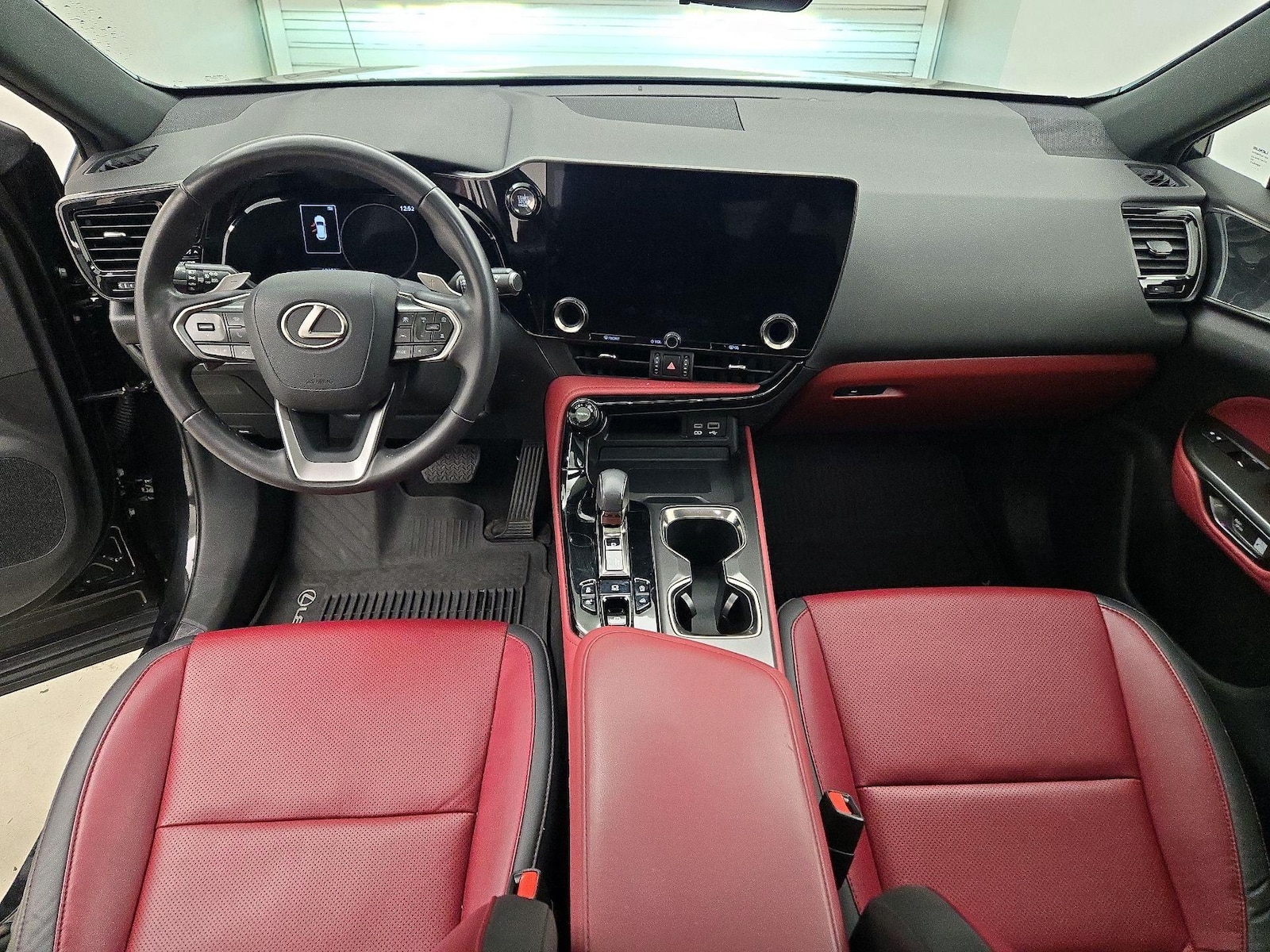 2024 Lexus NX 350 - Photo 10