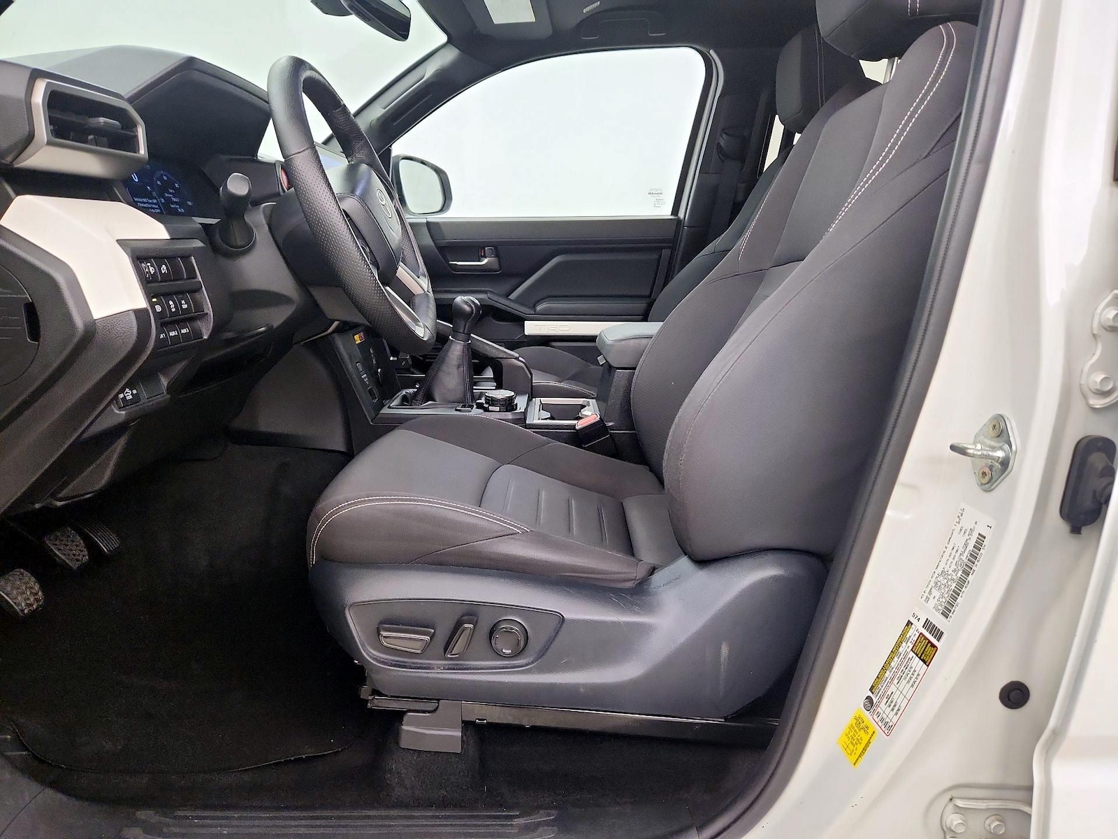 2024 Toyota Tacoma TRD Off Road - Photo 12