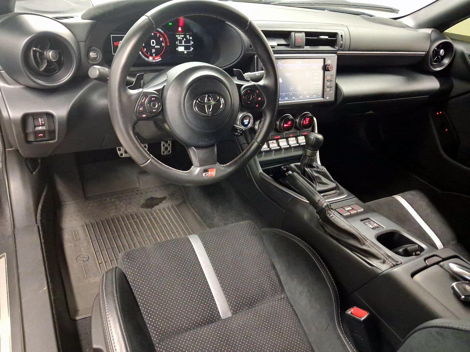Apple CarPlay® & Android Auto™