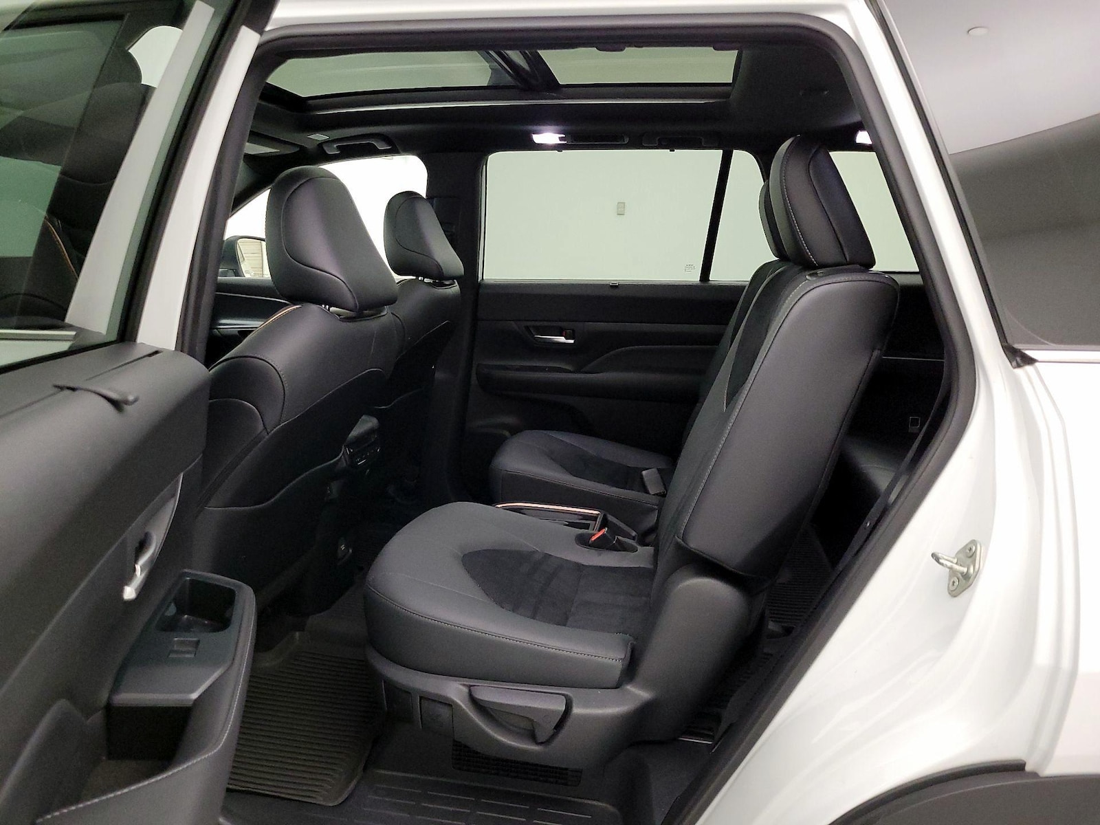 2024 Toyota Grand Highlander Limited - Photo 21