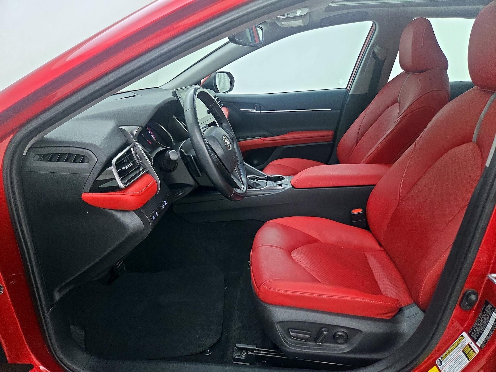 2021 Toyota Camry XSE - Photo 12
