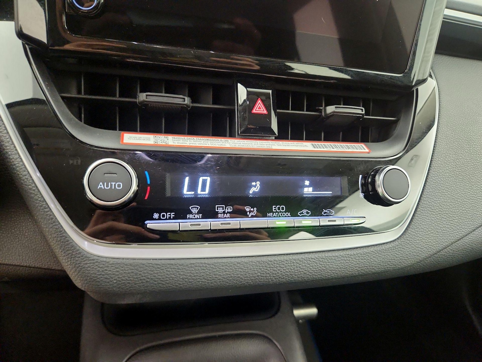 2026 Toyota Corolla LE - Photo 16