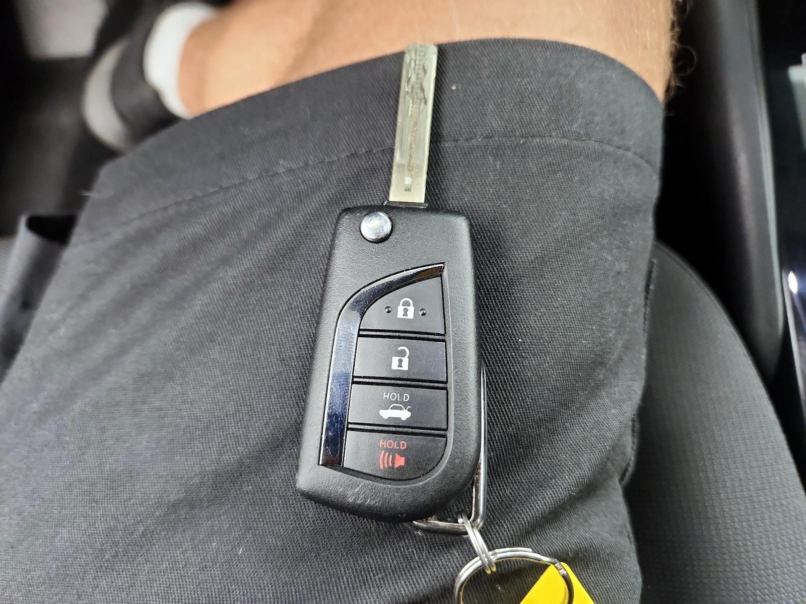 2026 Toyota Corolla LE - Photo 21