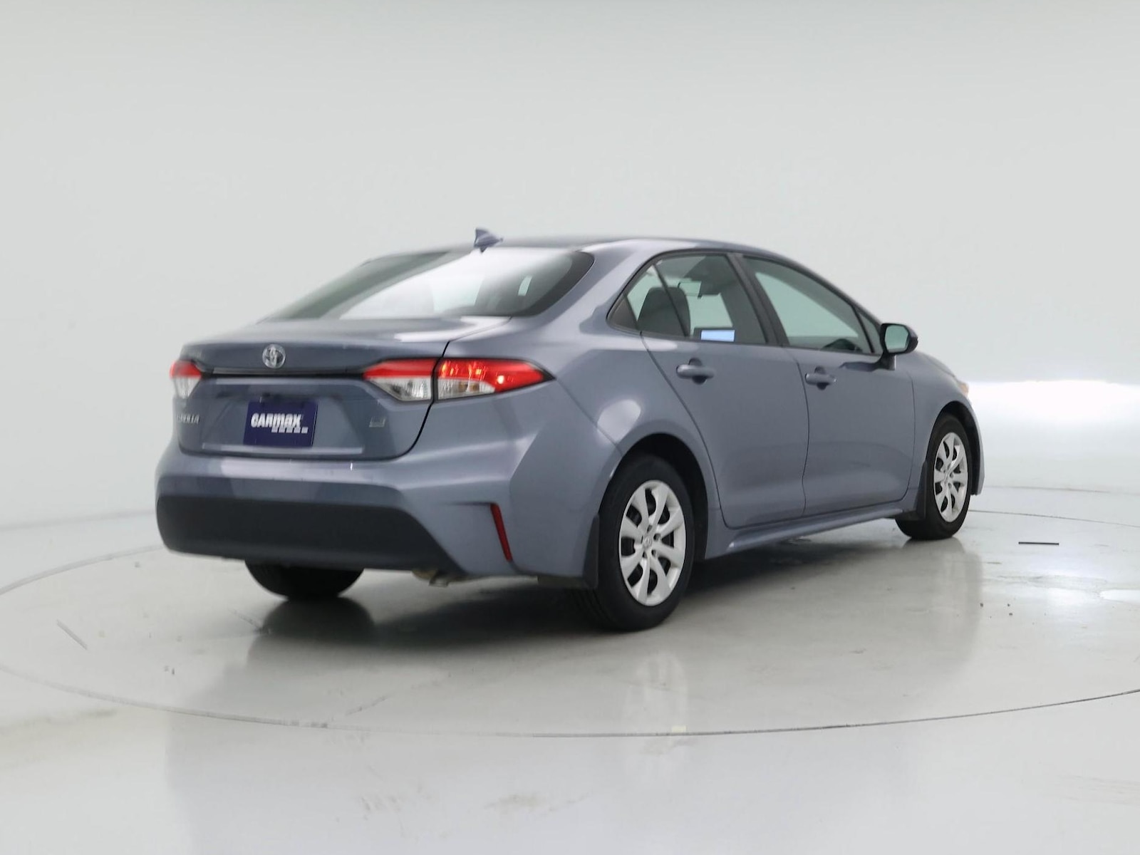 2026 Toyota Corolla LE - Photo 9