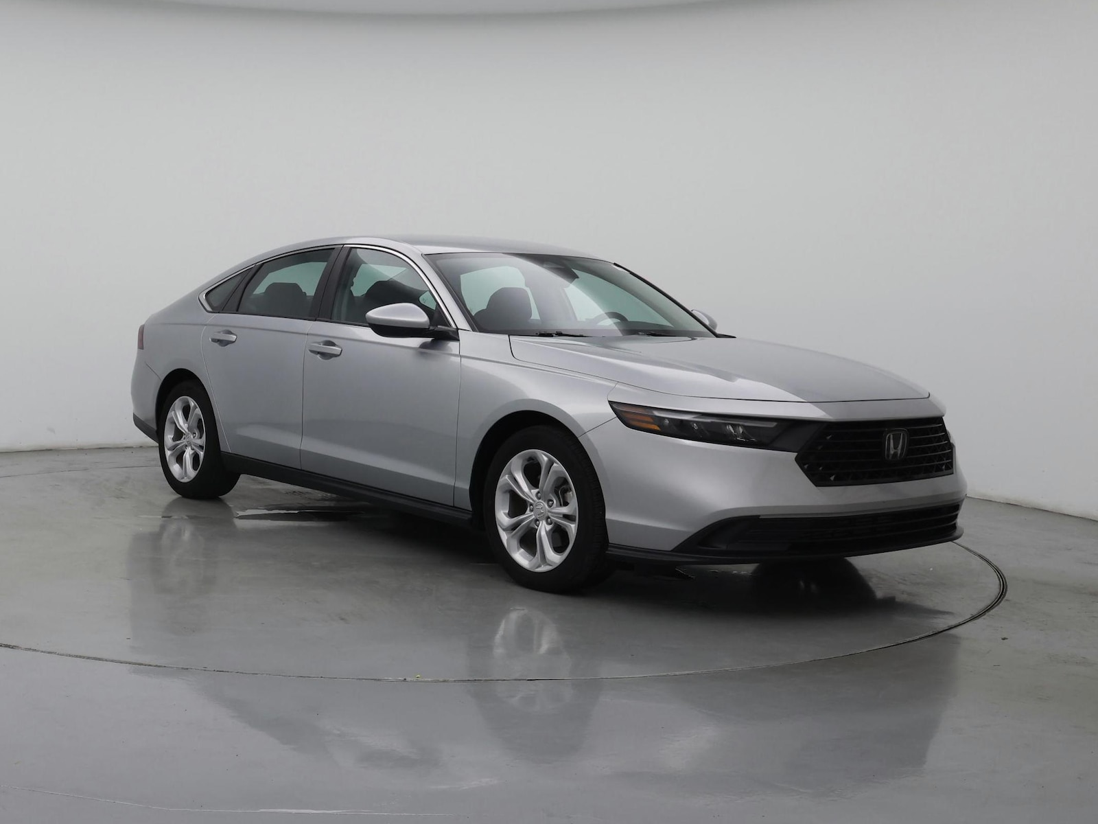 2024 Honda Accord LX - Photo 2
