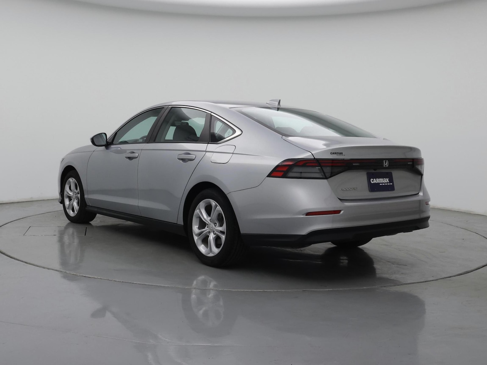 2024 Honda Accord LX - Photo 3