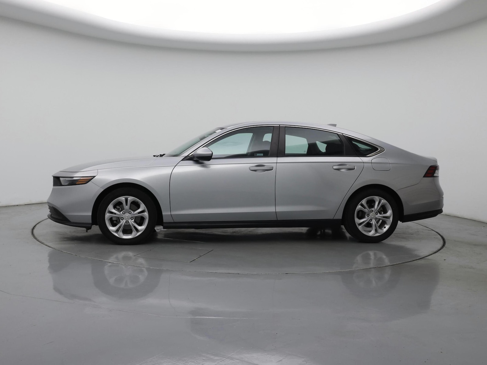 2024 Honda Accord LX - Photo 4