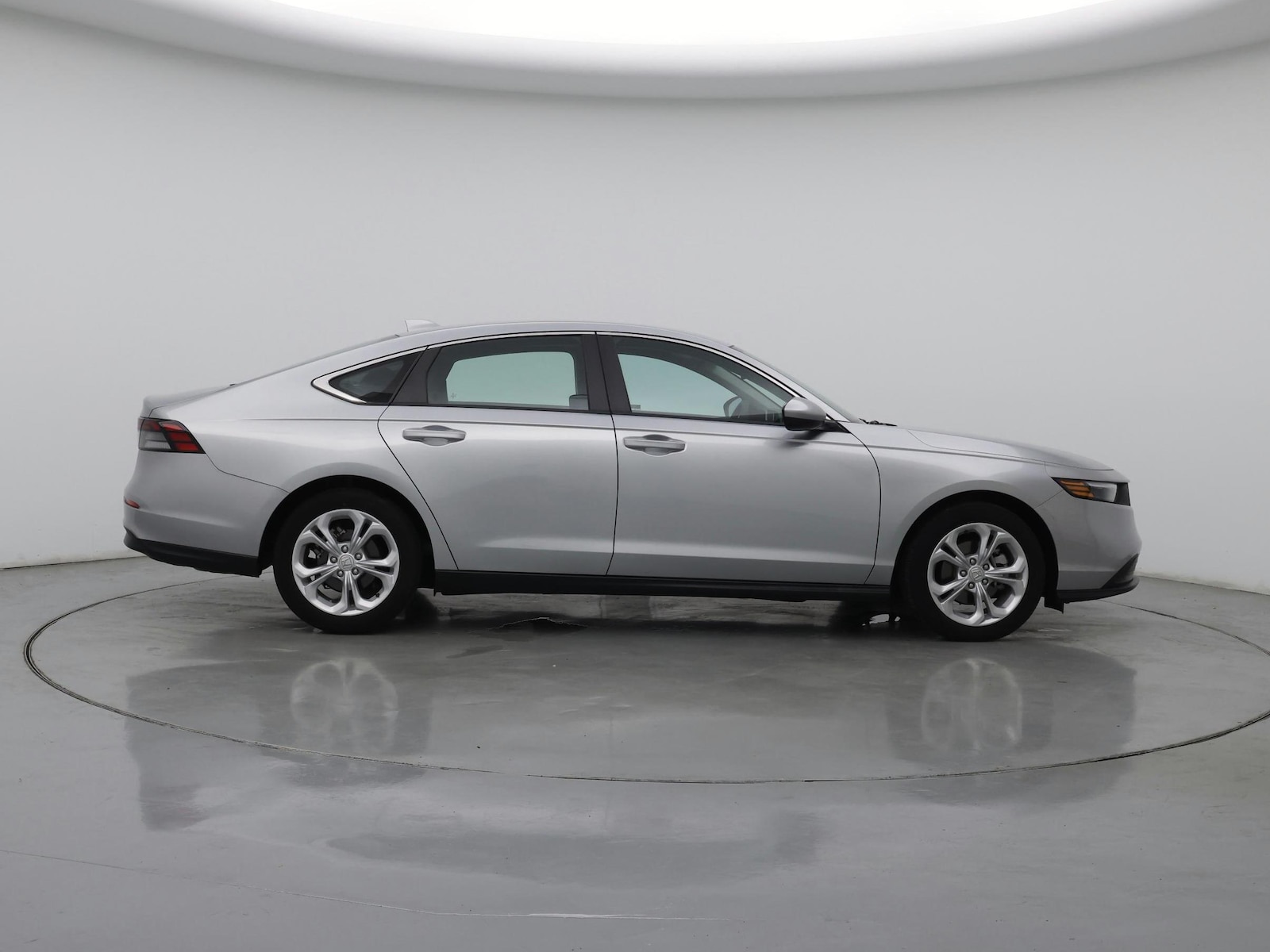 2024 Honda Accord LX - Photo 8
