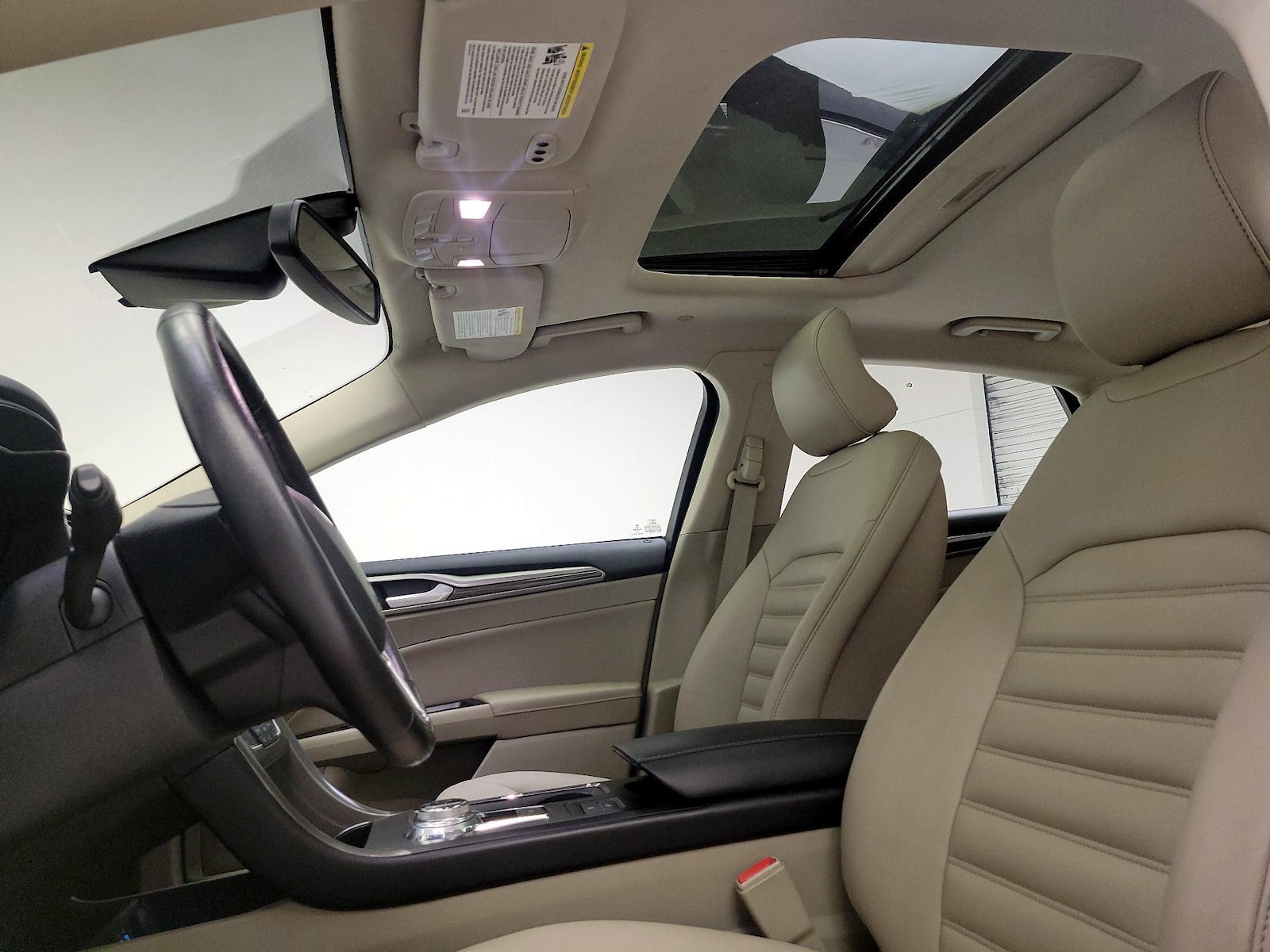 Sunroof(s) & Overhead Airbags