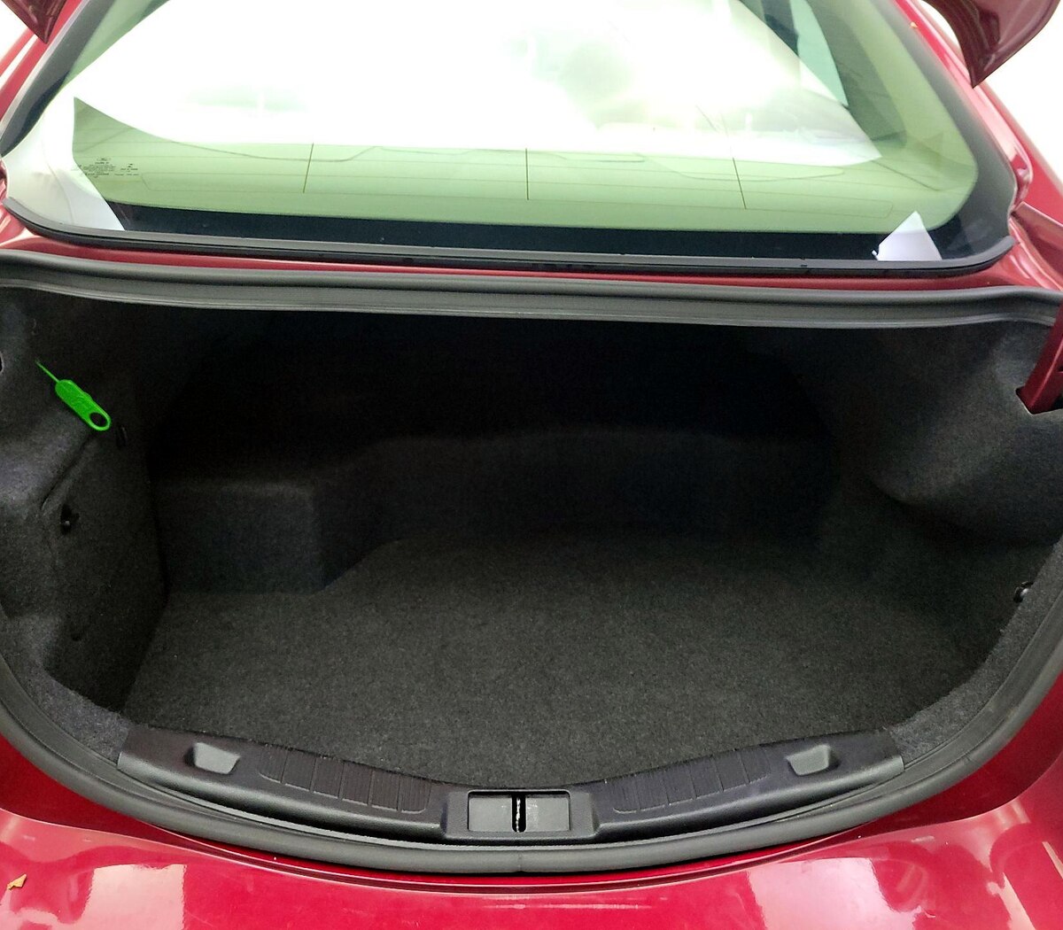 Trunk/Cargo (Seats Up)