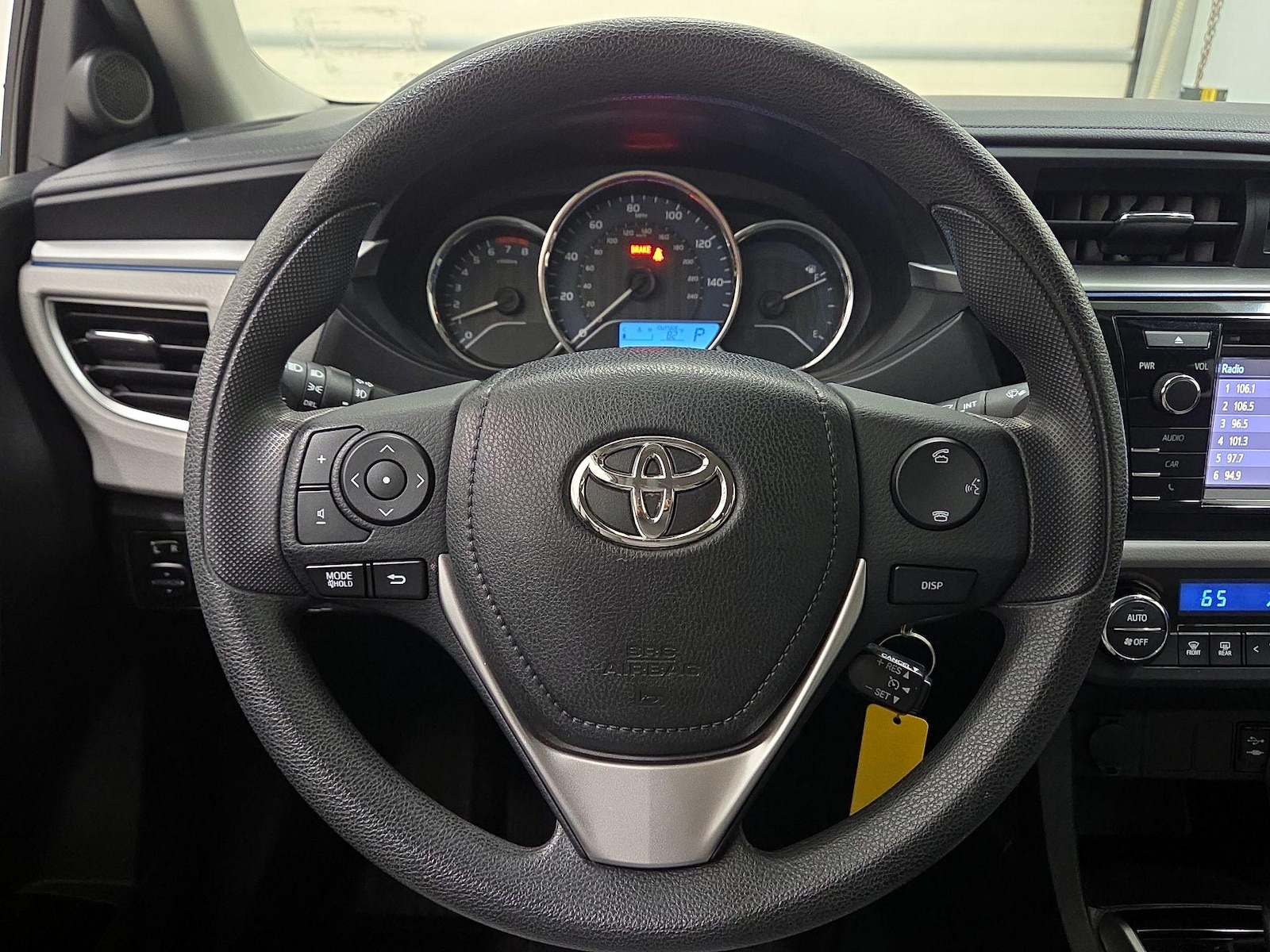 2016 Toyota Corolla LE - Photo 11