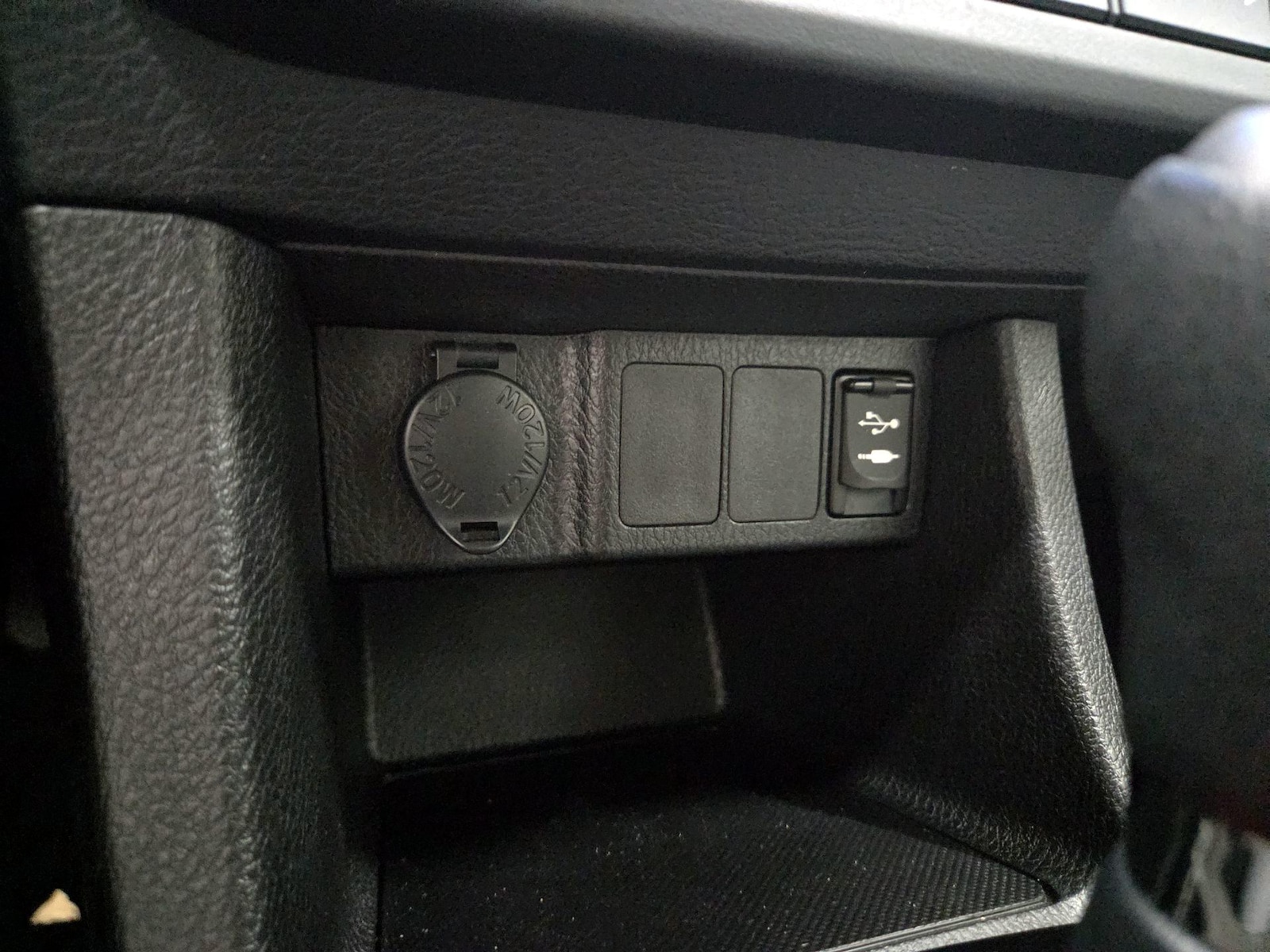 2016 Toyota Corolla LE - Photo 19