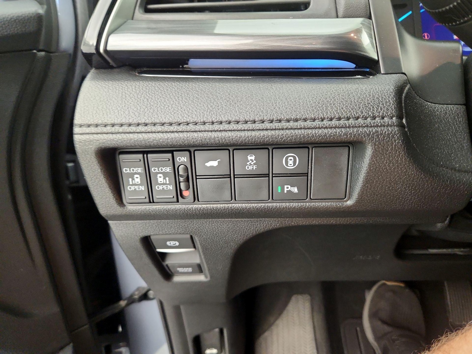 2023 Honda Odyssey Elite - Photo 14