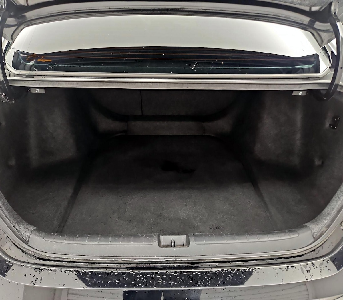 Trunk/Cargo (Seats Up)