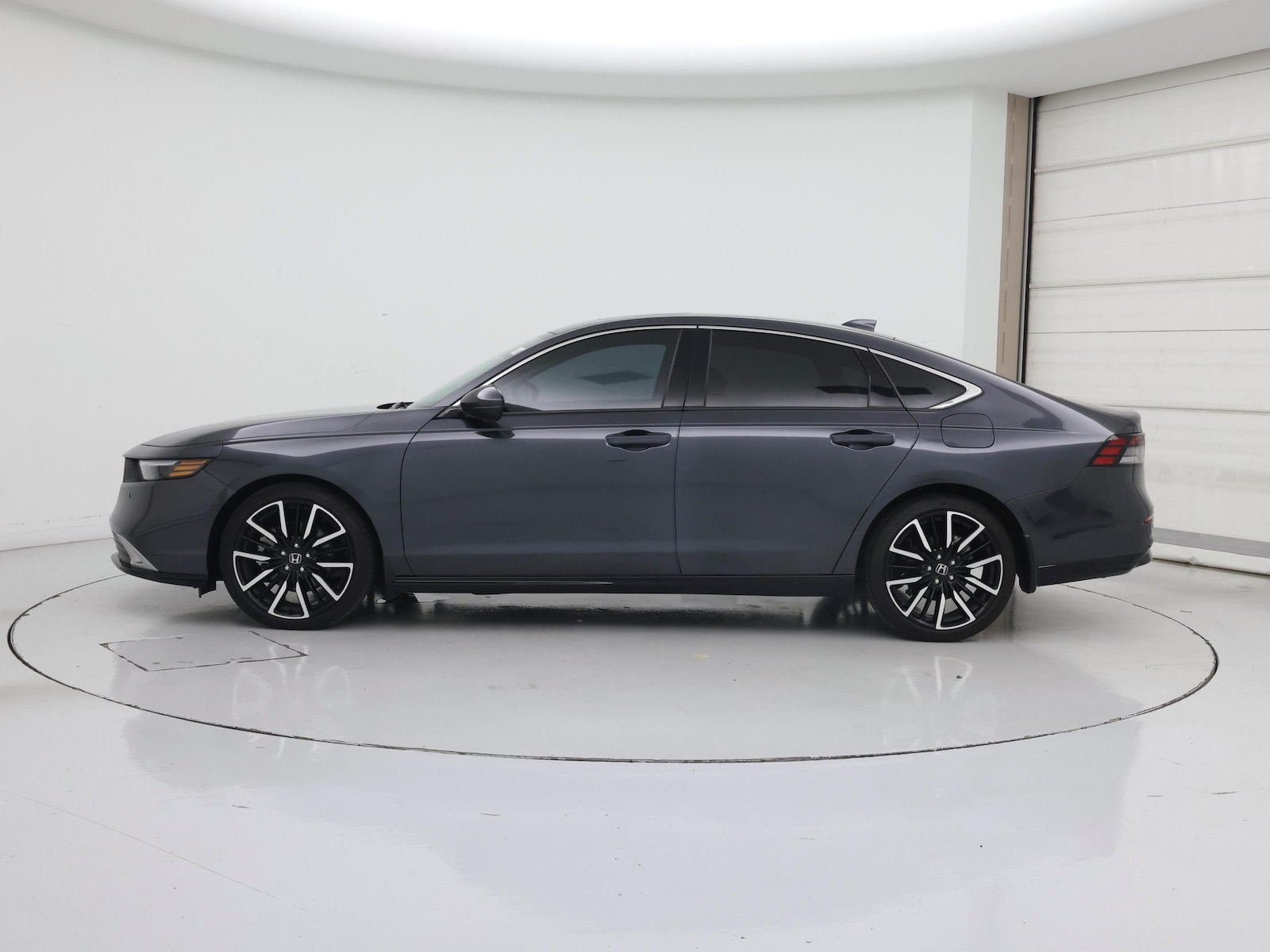 2024 Honda Accord Hybrid Touring - Photo 4