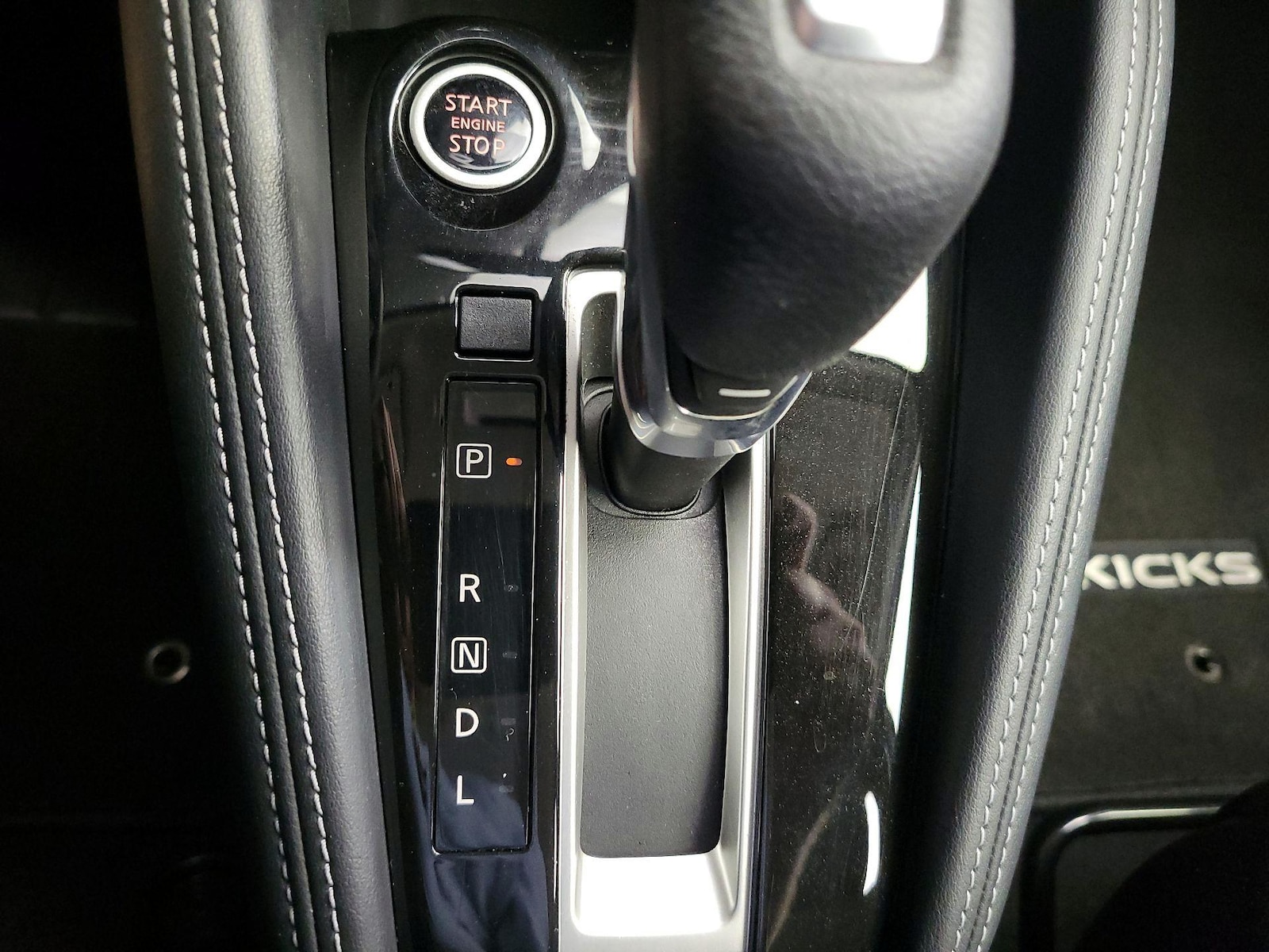 2019 Nissan Kicks SV - Photo 17
