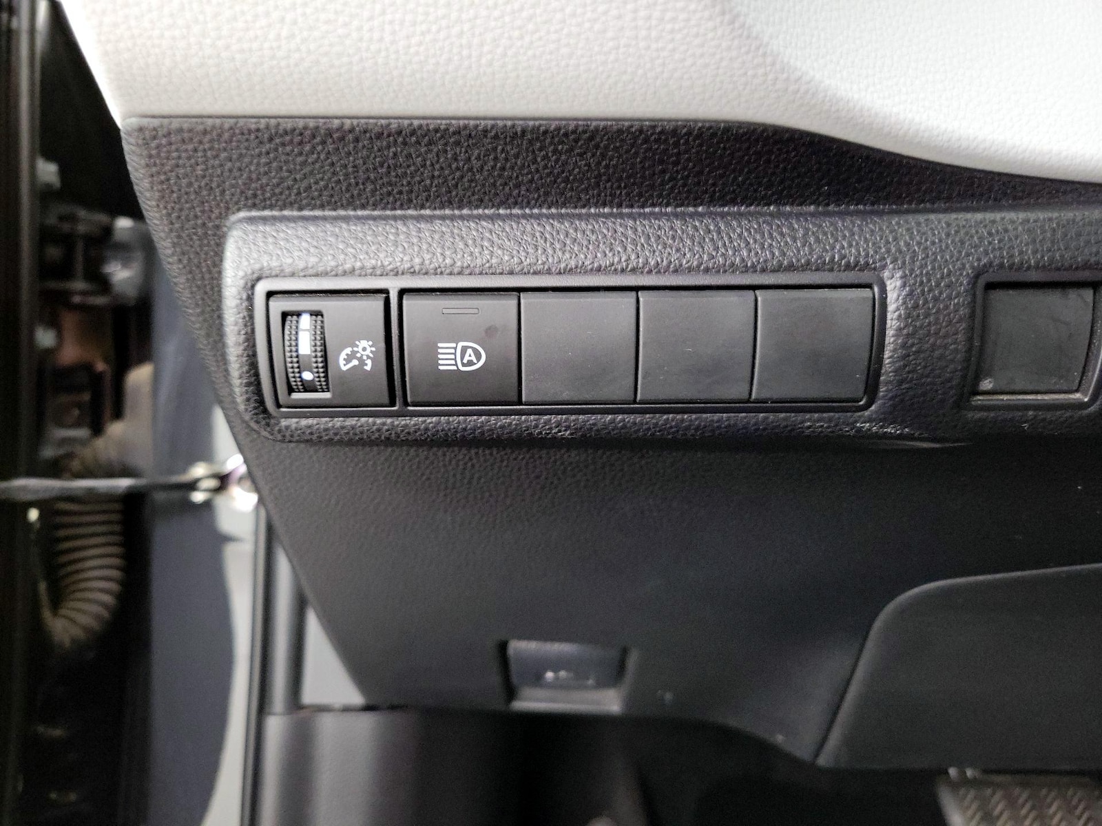 2023 Toyota Corolla SE - Photo 14