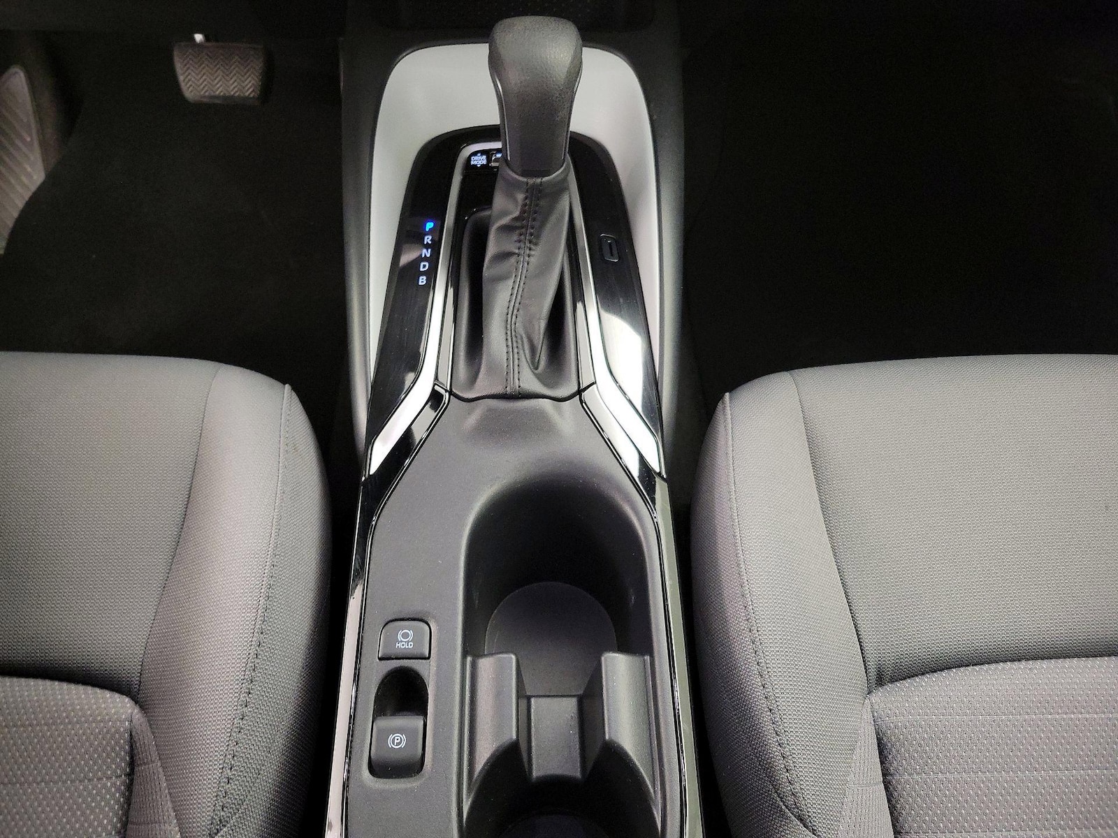 2023 Toyota Corolla SE - Photo 18