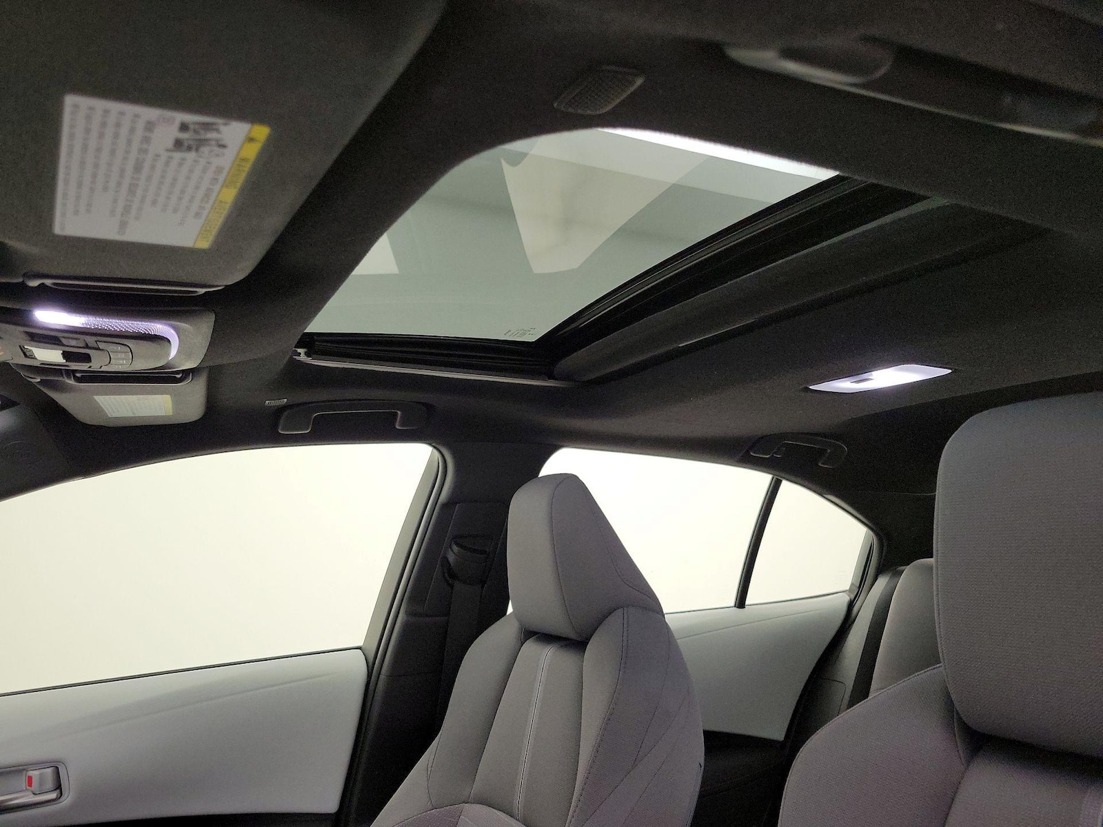 2023 Toyota Corolla SE - Photo 19