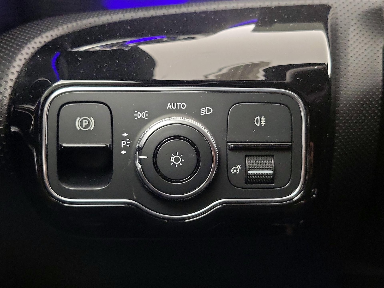 2021 Mercedes-Benz A-Class A220 - Photo 12