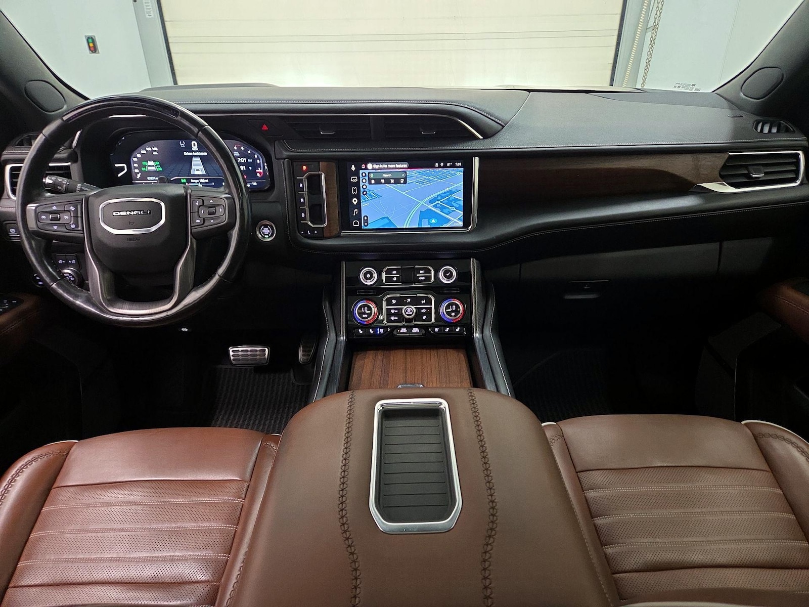 2023 GMC Yukon XL Denali Ultimate - Photo 10
