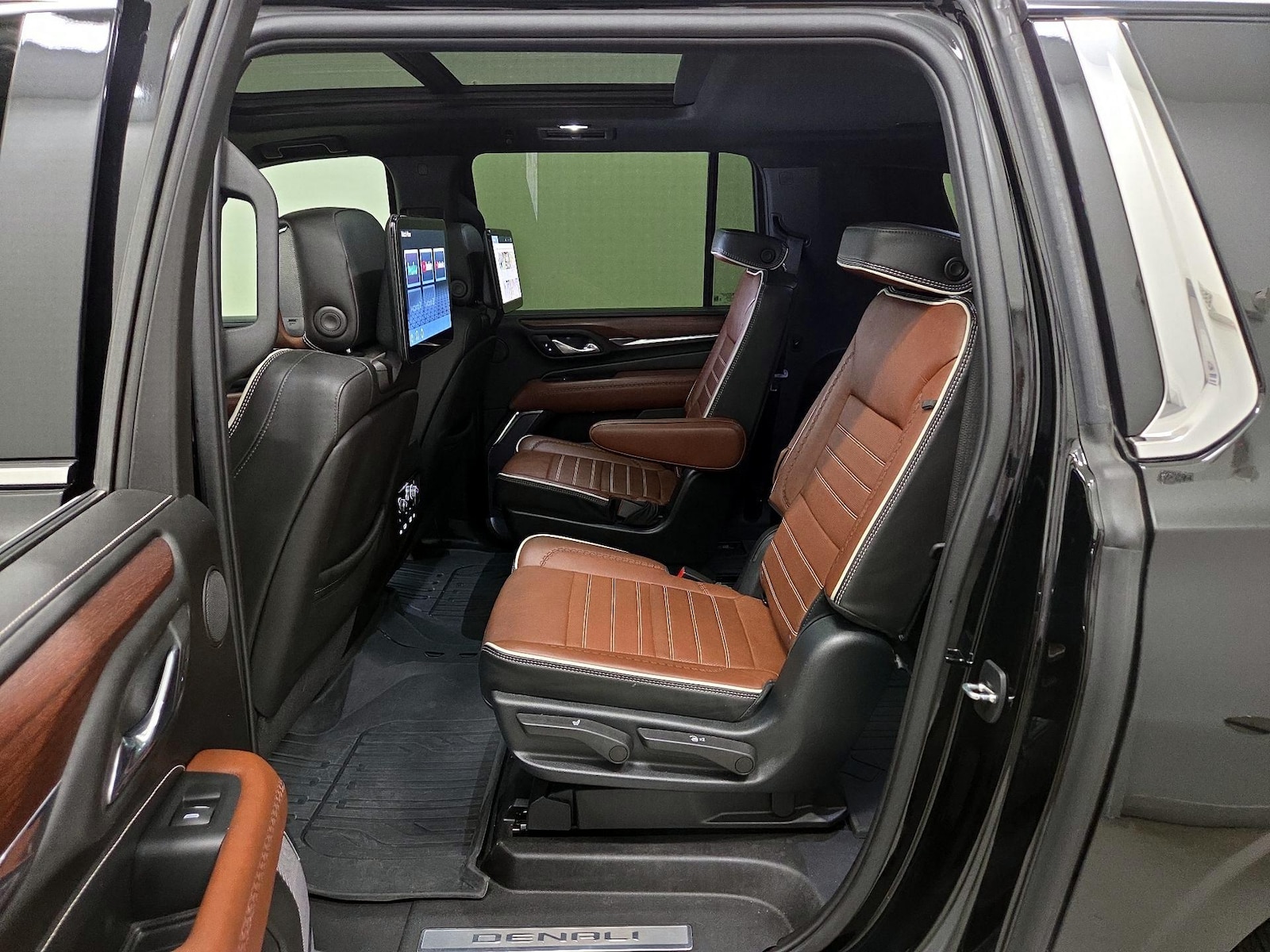 2023 GMC Yukon XL Denali Ultimate - Photo 22