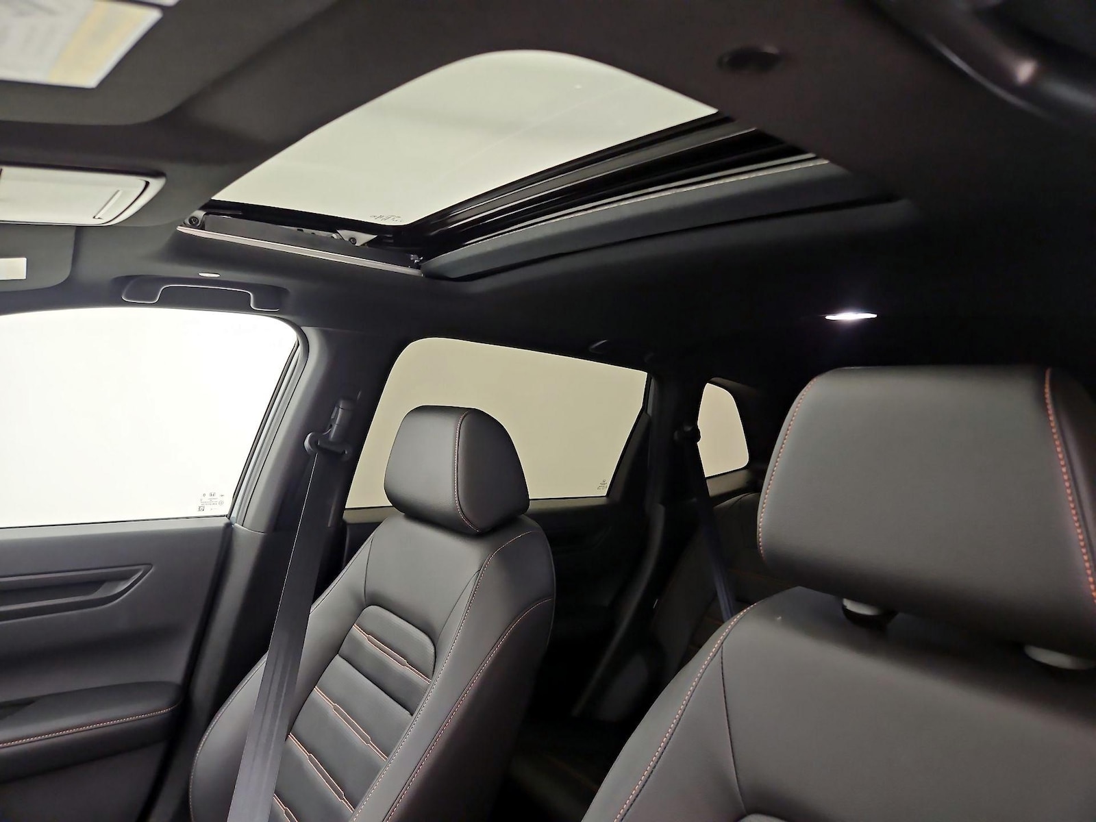 Sunroof(s) & Overhead Airbags