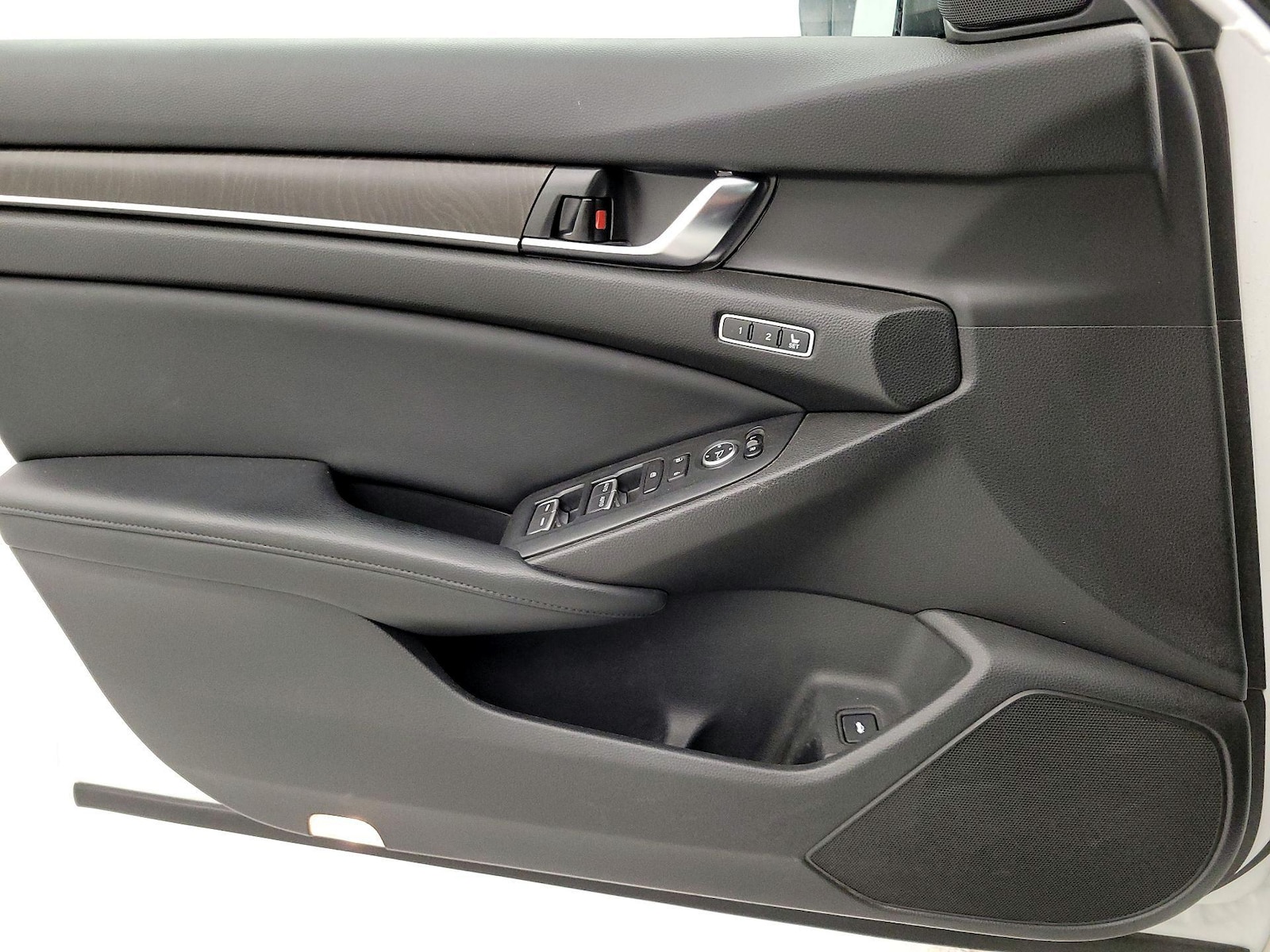 2018 Honda Accord Hybrid Touring - Photo 13