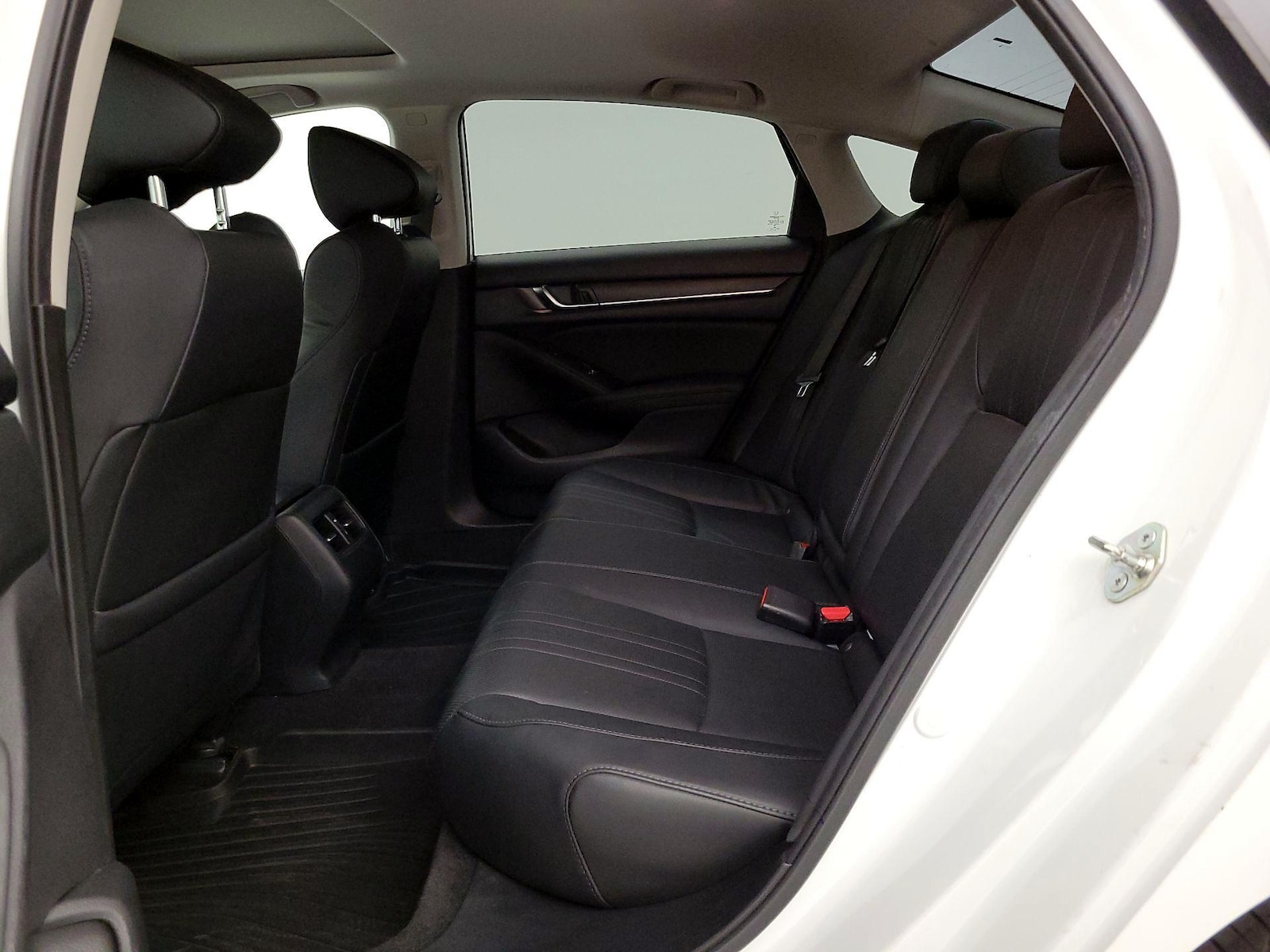 2018 Honda Accord Hybrid Touring - Photo 21
