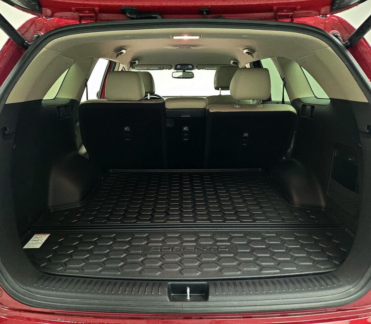 Trunk/Cargo (Seats Up)