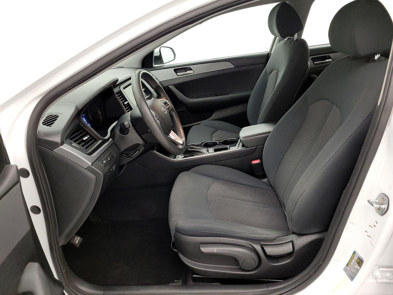 2019 Hyundai Sonata SE - Photo 12