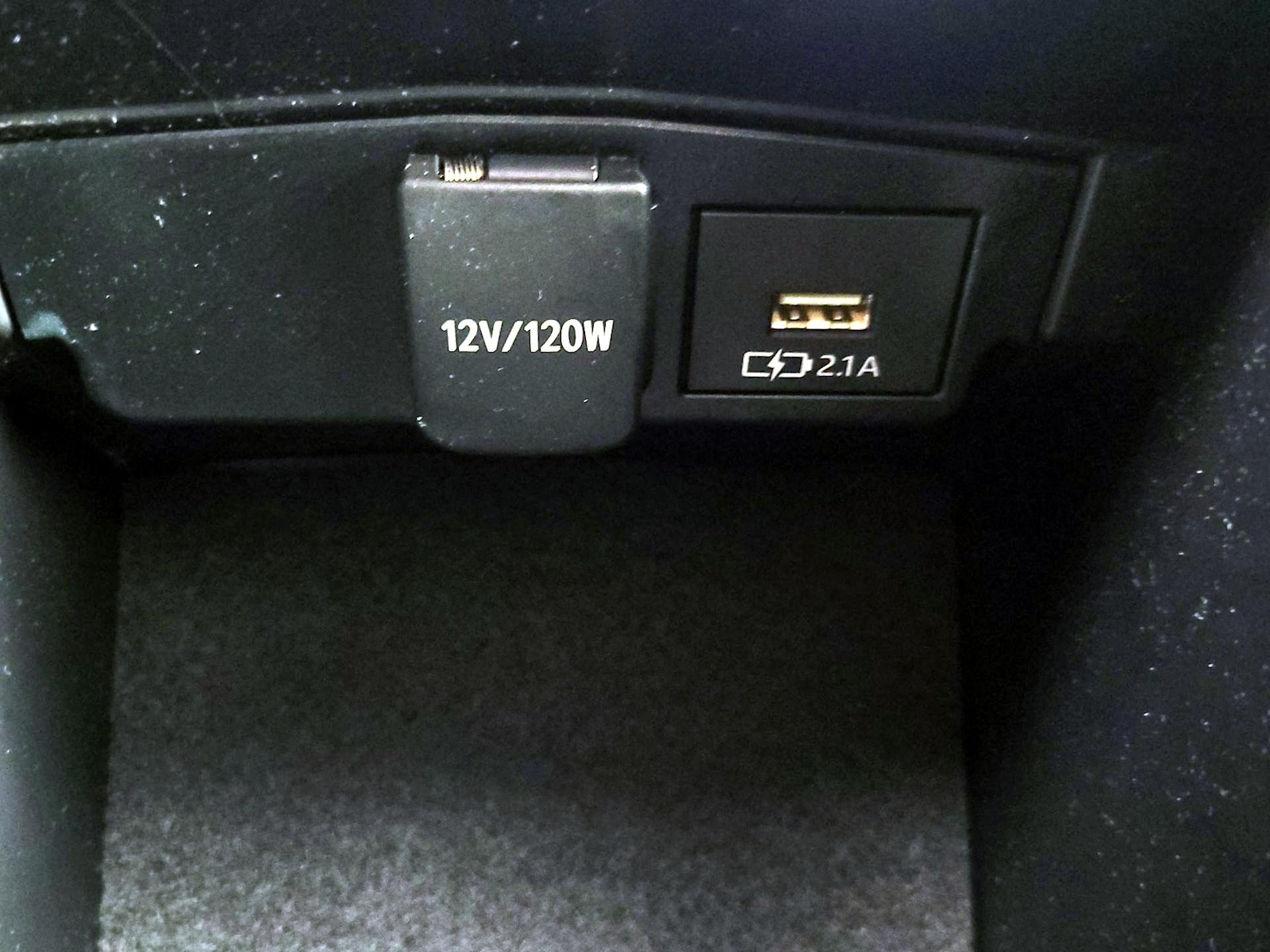 2020 Toyota Corolla LE - Photo 19