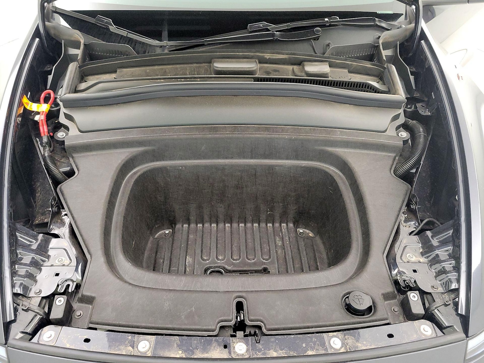 2026 Tesla Model Y Standard - Photo 19