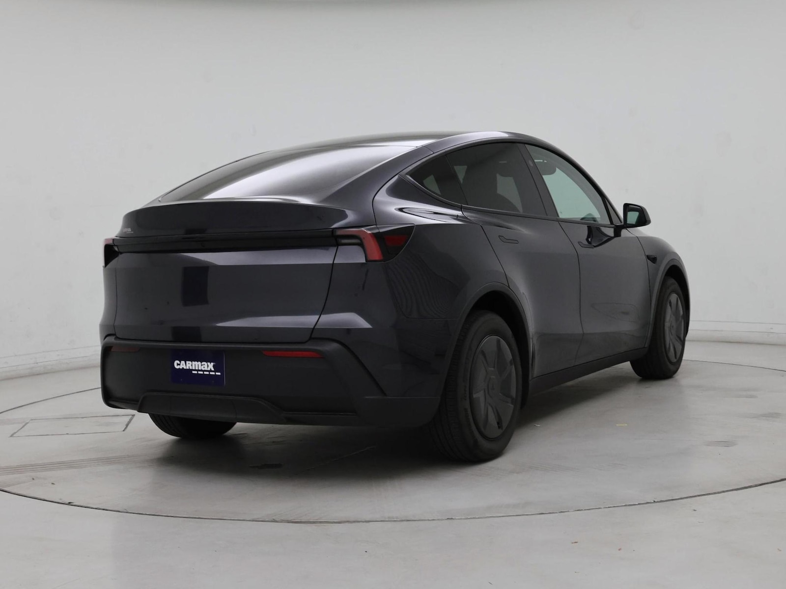 2026 Tesla Model Y Standard - Photo 9