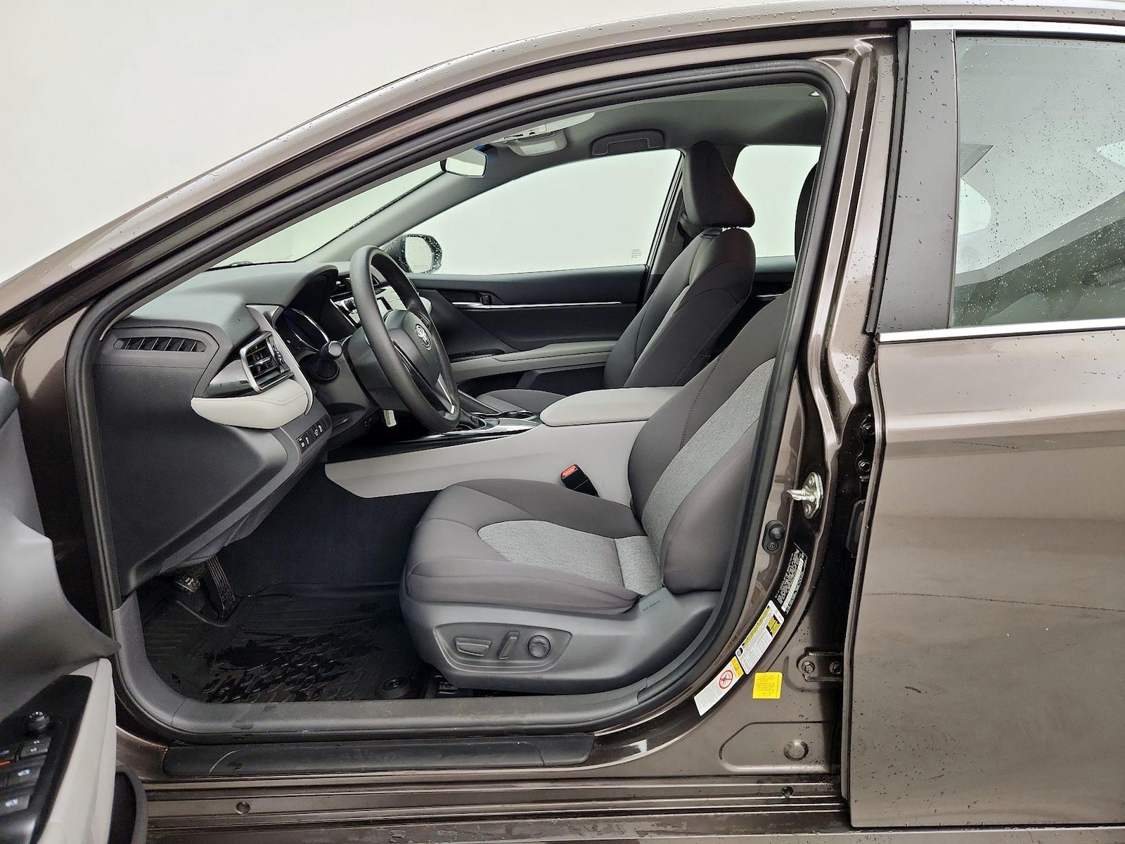 Power Seat(s) & Side Airbags