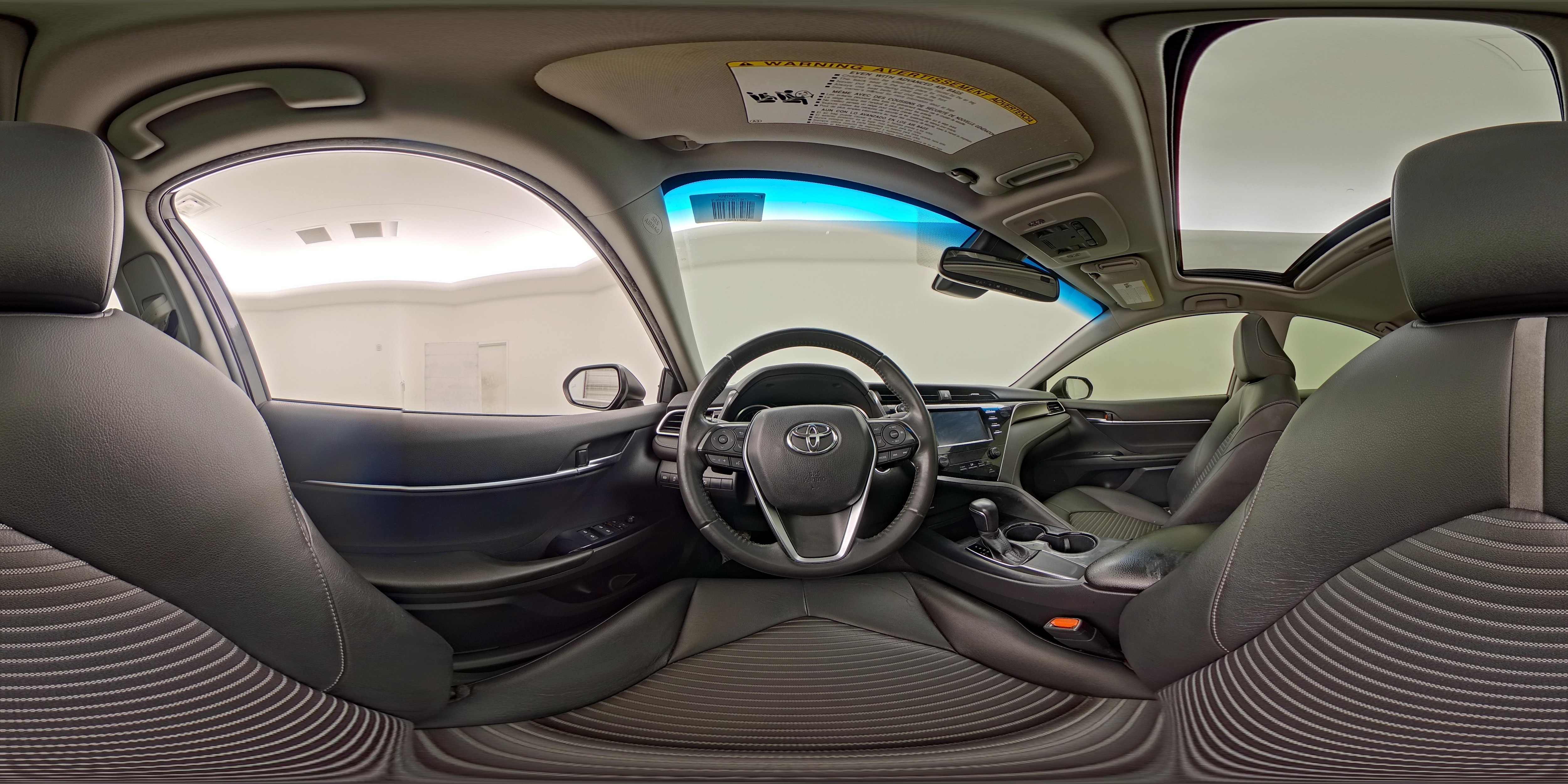2018 Toyota Camry SE - Photo 27