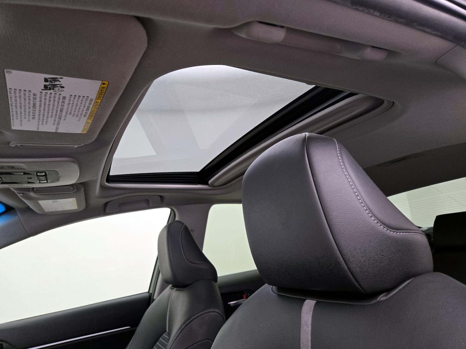 2018 Toyota Camry SE - Photo 20