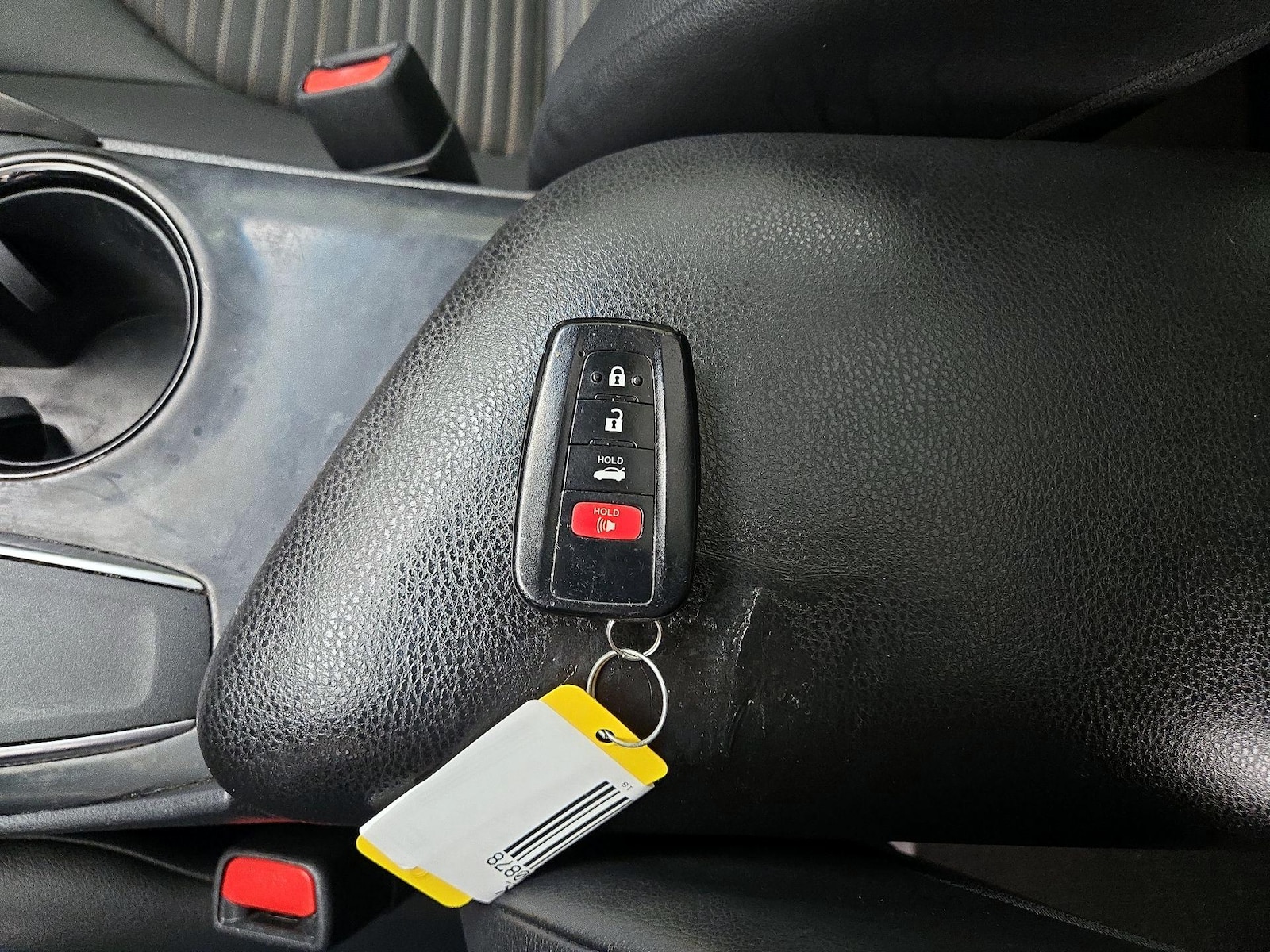 2018 Toyota Camry SE - Photo 24