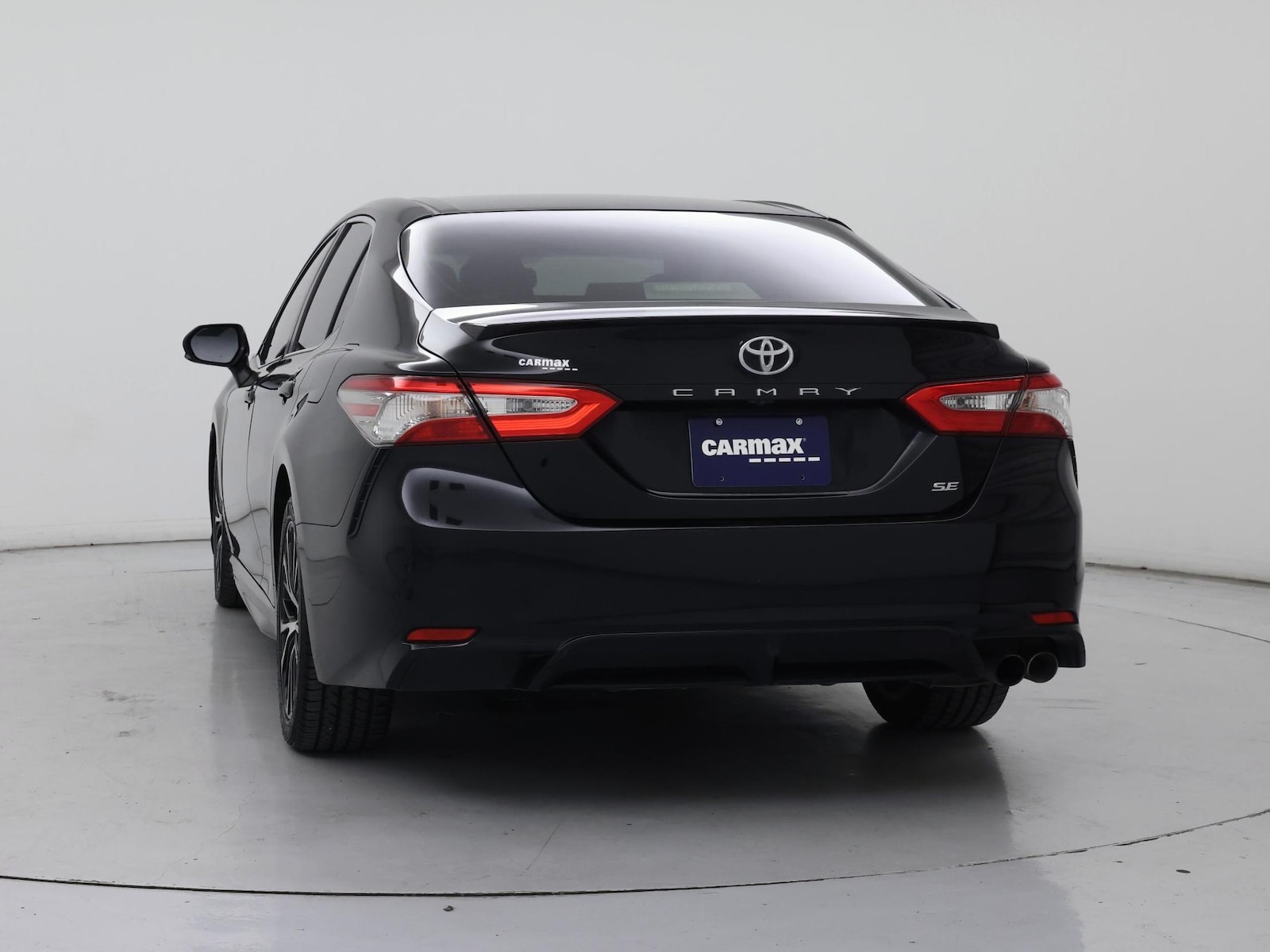 2018 Toyota Camry SE - Photo 7