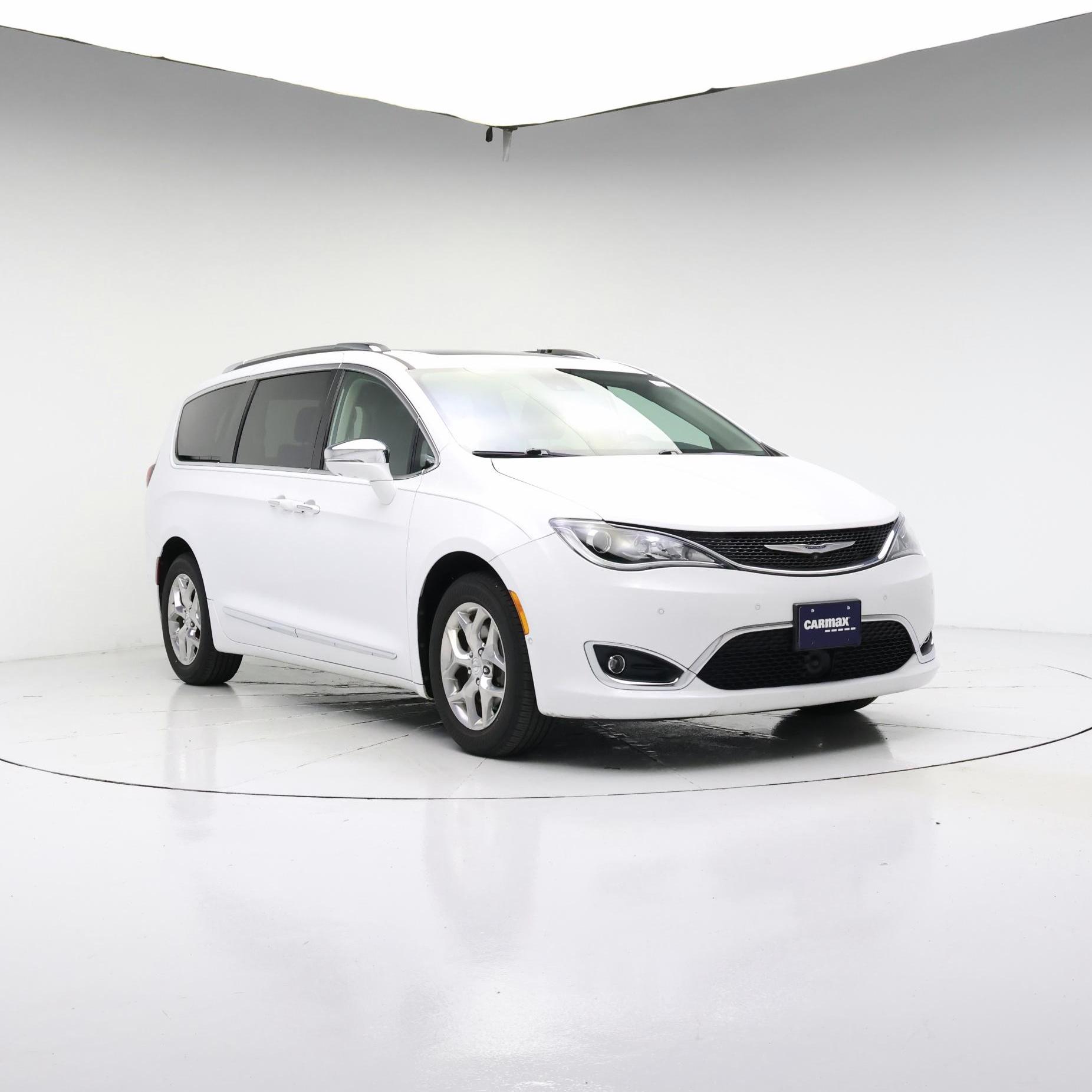 2019 Chrysler Pacifica Limited FWD    