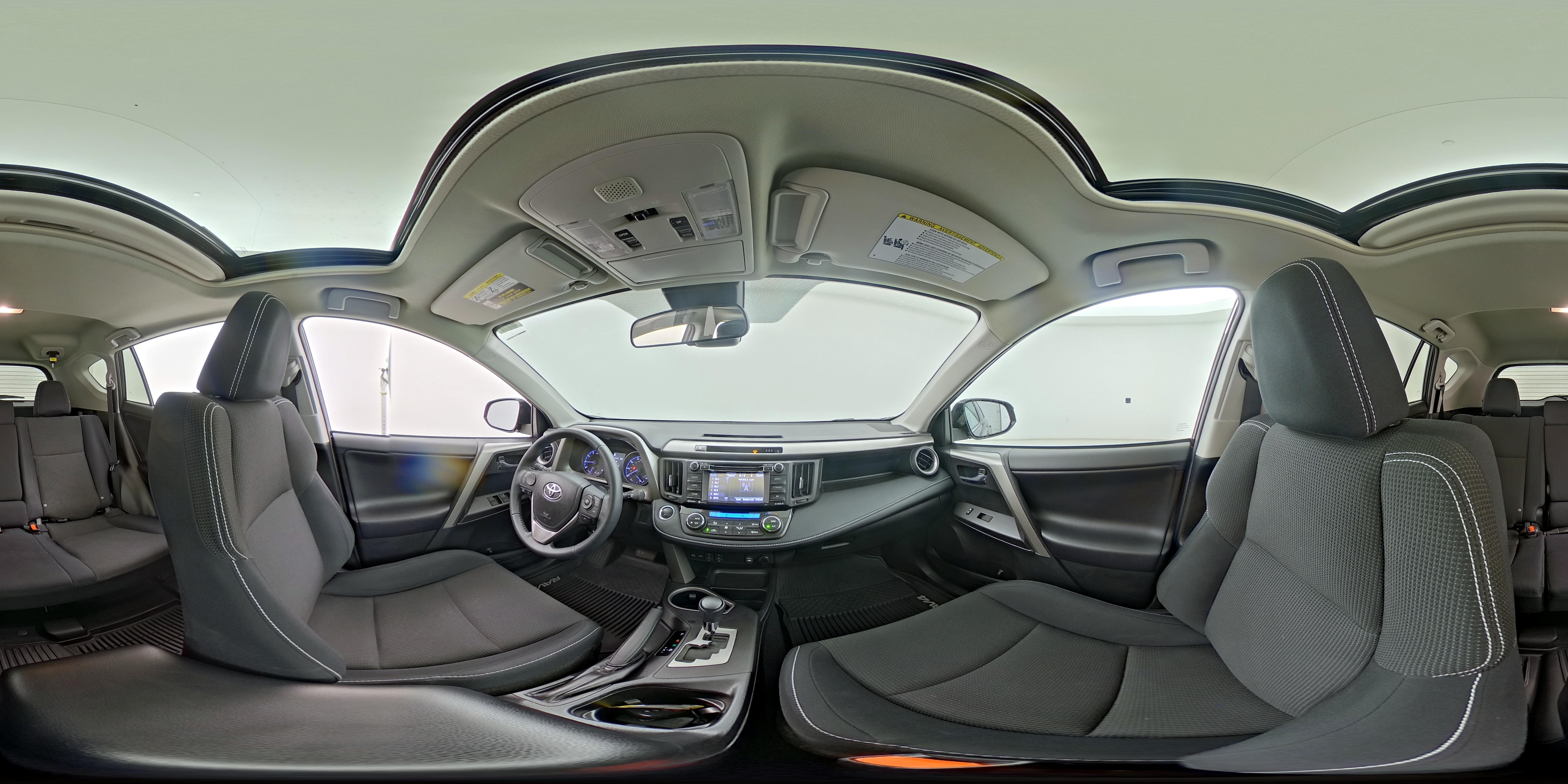 2018 Toyota RAV4 XLE - Photo 23