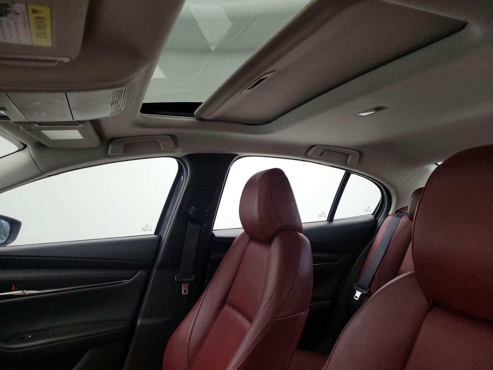 Sunroof(s) & Overhead Airbags
