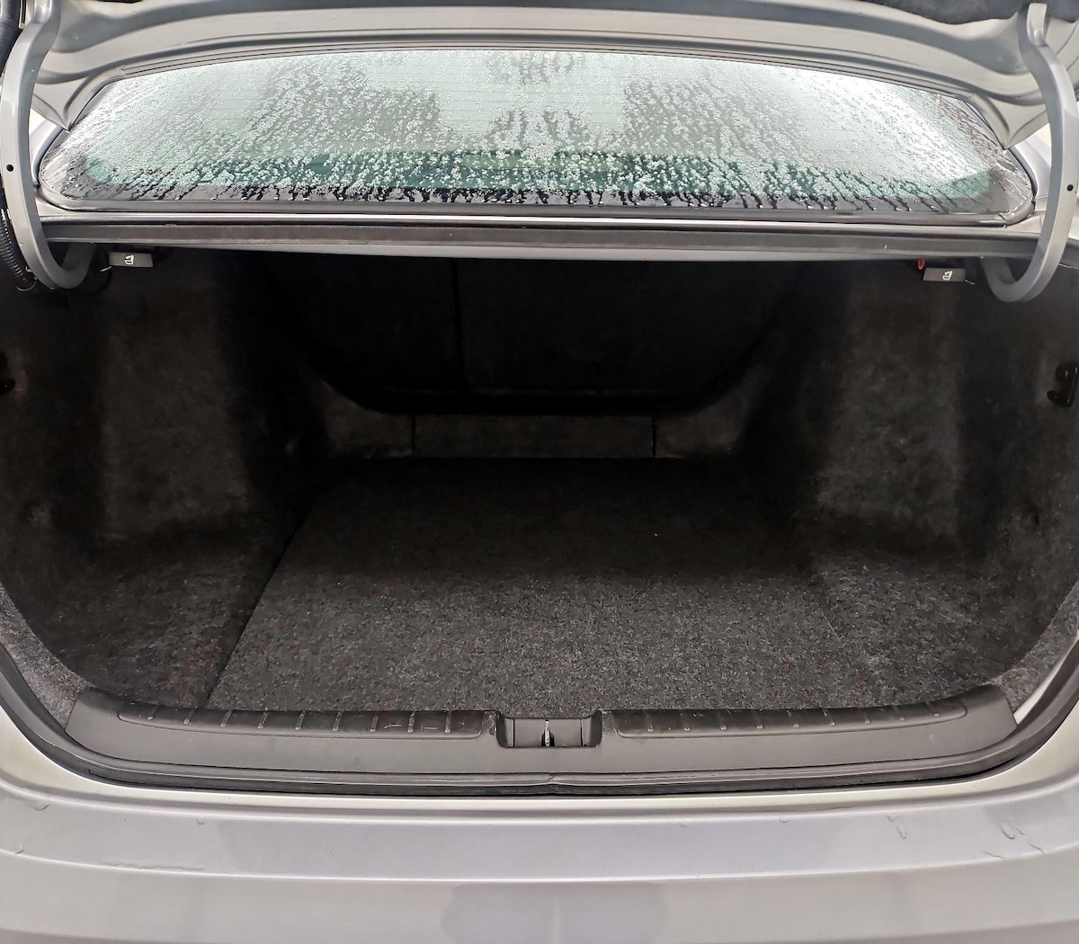Trunk/Cargo (Seats Up)